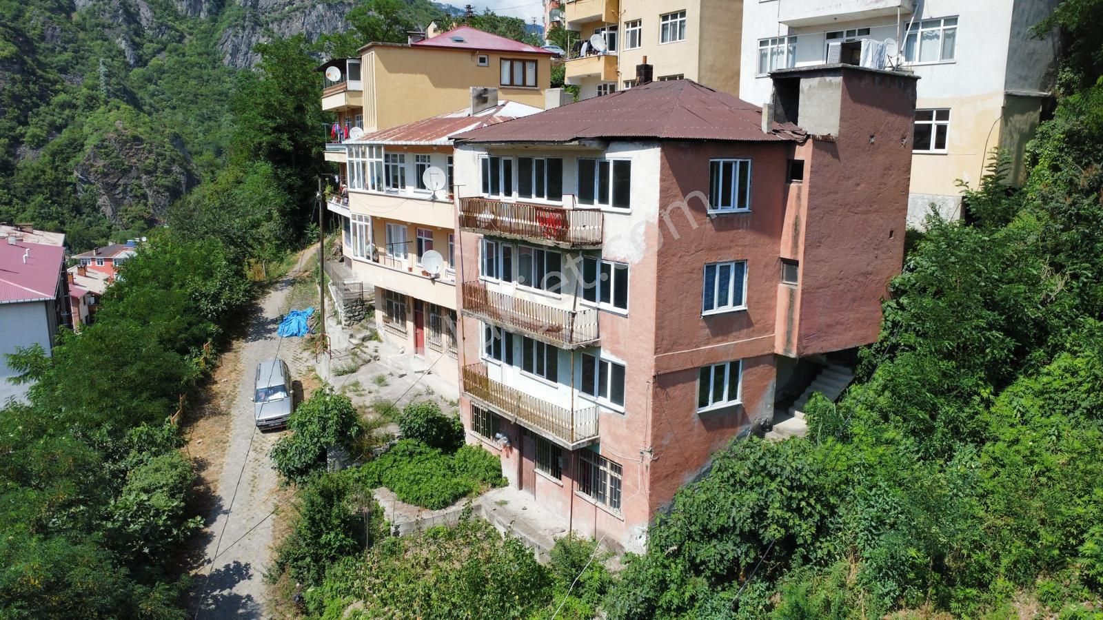 Trabzon Maçka'da Satılık Komple Bina - Görsel 3