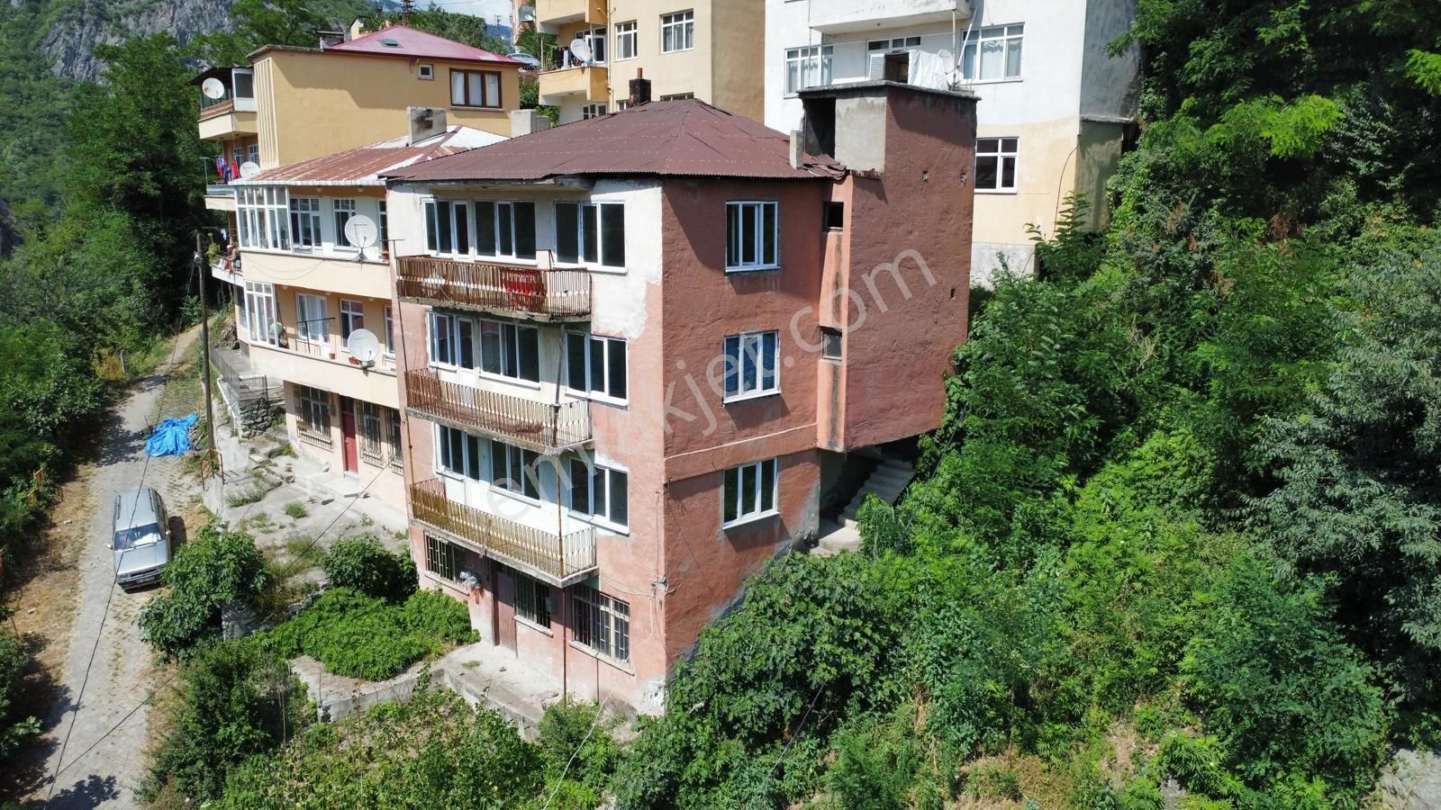 Trabzon Maçka'da Satılık 3+1 Daire