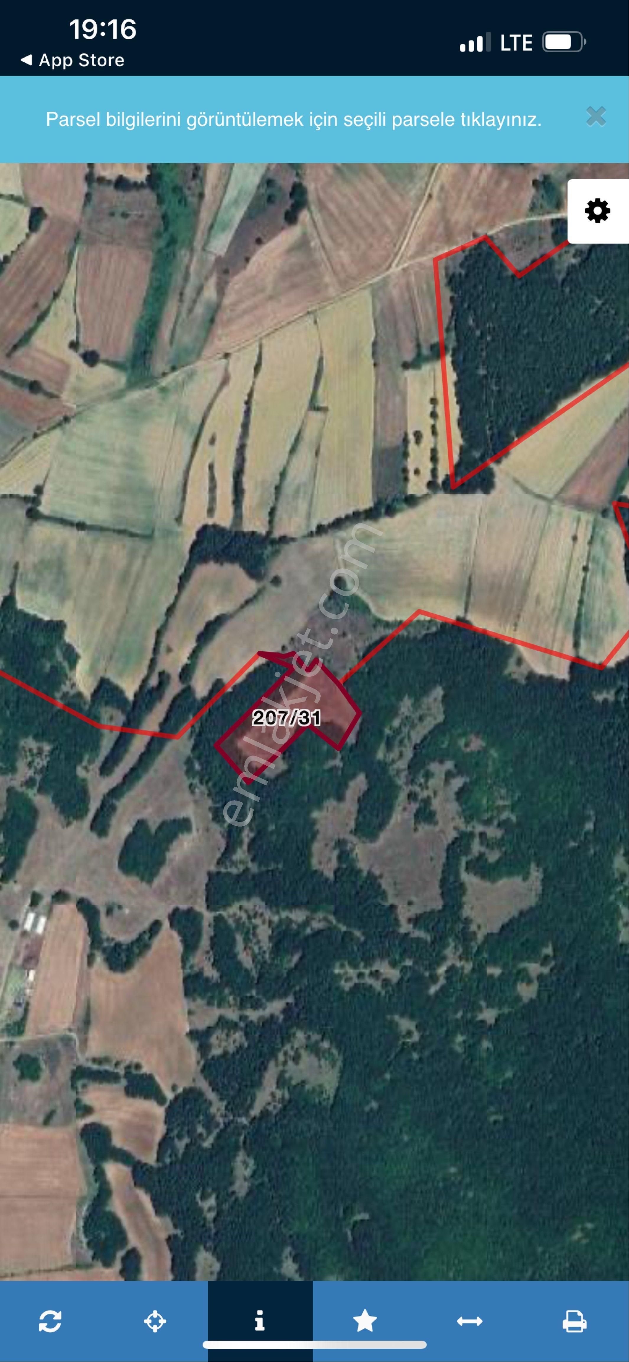 İslanbey Yenice Arasında Etrafı Ormanla Çevrili Arazi