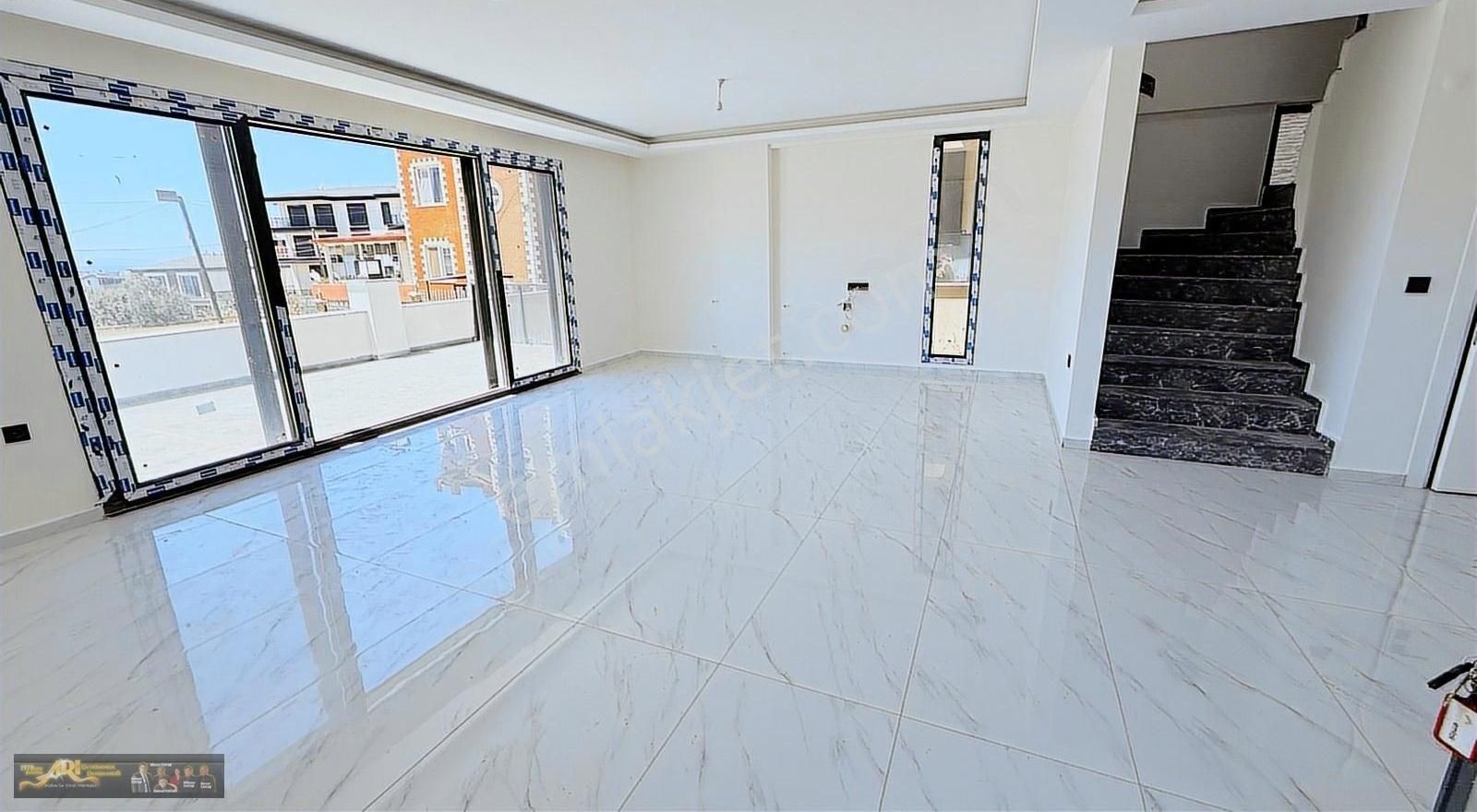 Didim De Satılık 3+1 Deniz Manzaralı Sıfır Villa - Görsel 9