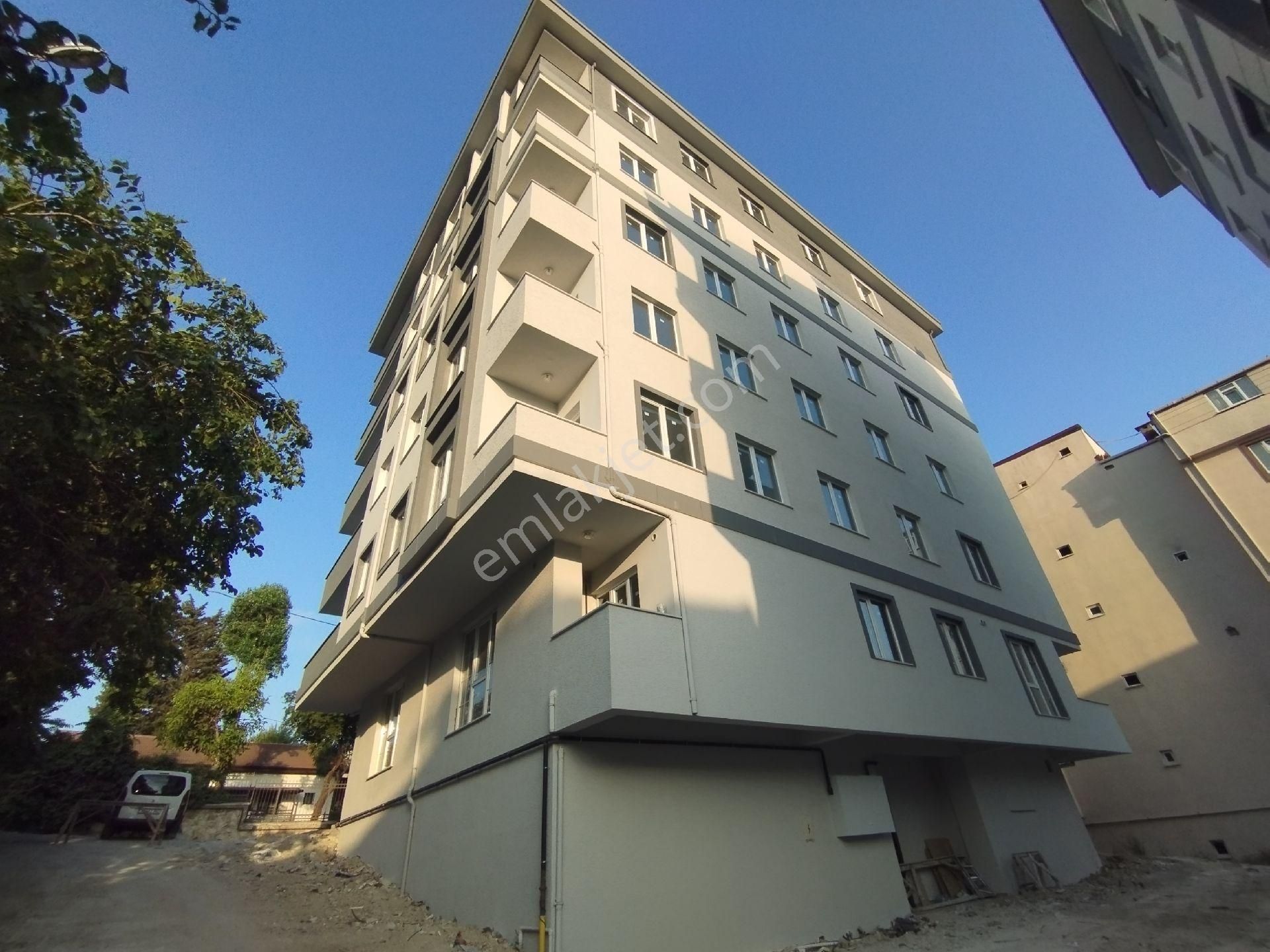 Sahibinden Hadımköy Merkezde Yeni Bina 2+1 Geniş Ferah Kullanışlı Daire
