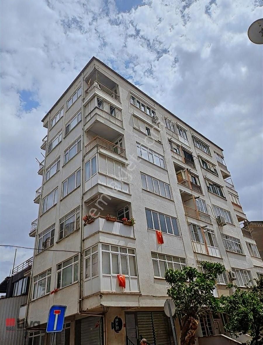 Liva'dan Altıeylül Çiğdem Sokakta Asansörlü 2+1 85m2 - Görsel 2