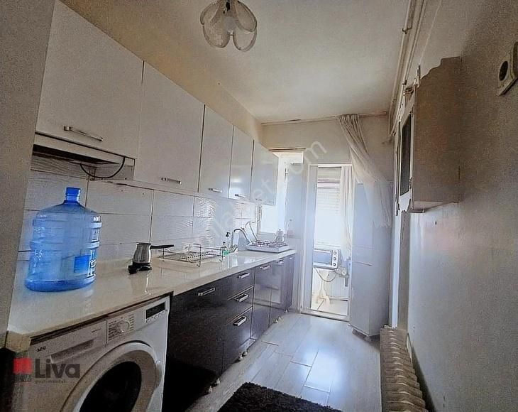 Liva'dan Altıeylül Çiğdem Sokakta Asansörlü 2+1 85m2 - Görsel 7