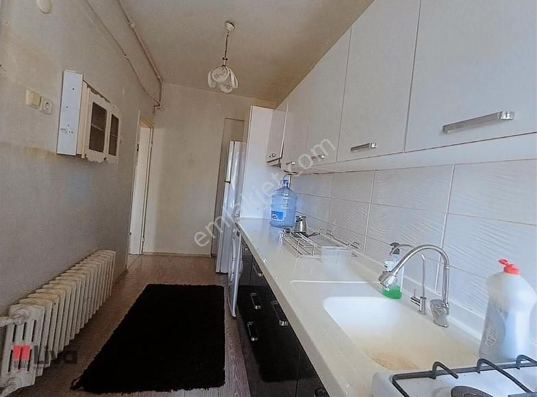 Liva'dan Altıeylül Çiğdem Sokakta Asansörlü 2+1 85m2 - Görsel 4