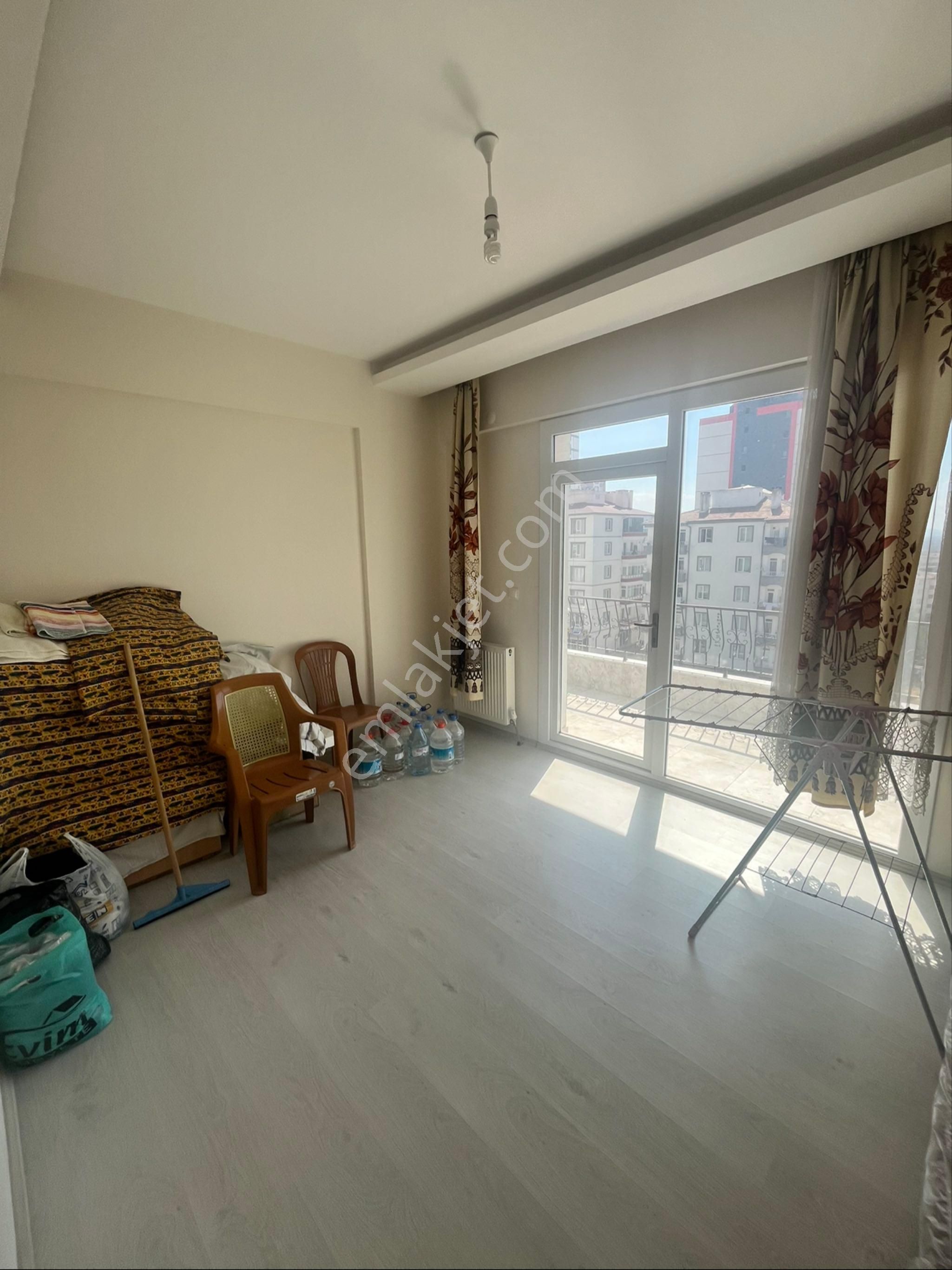 Şirintepe Merkez'de Satılık 3+1 175 M2 Manzaralı Çift Balkonlu - Görsel 7