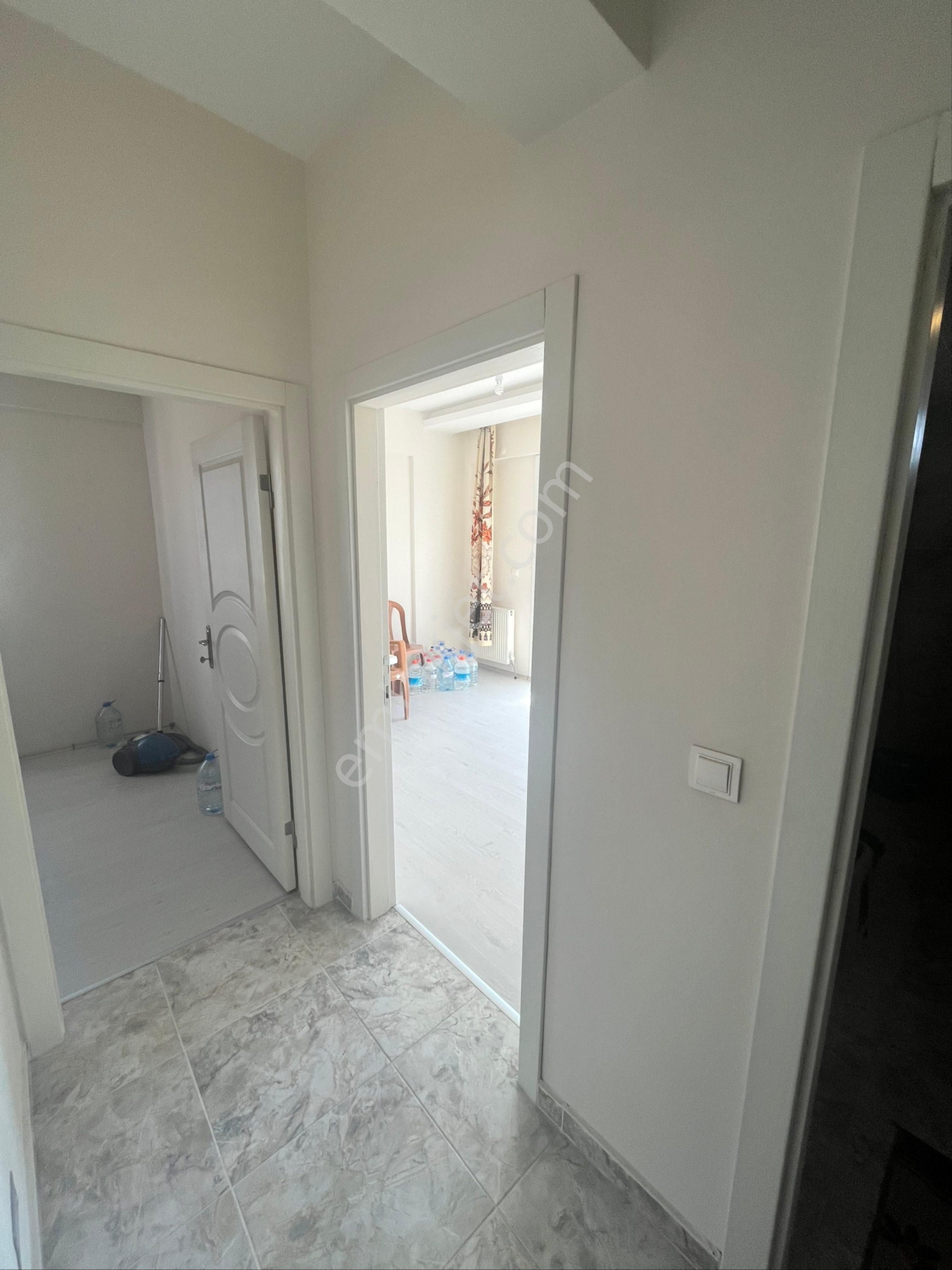 Şirintepe Merkez'de Satılık 3+1 175 M2 Manzaralı Çift Balkonlu - Görsel 14