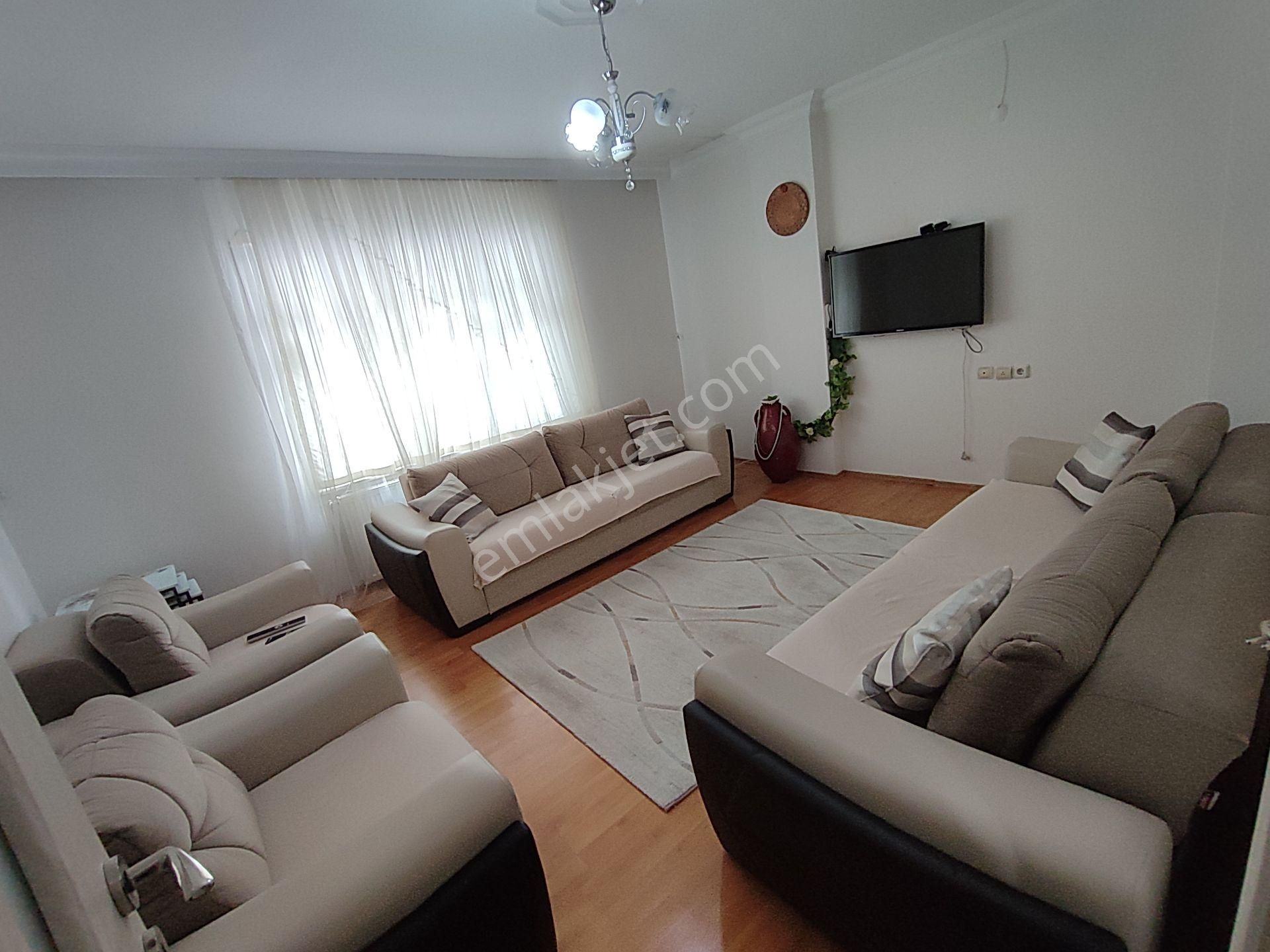Bağcılar Güneşli 15 Temmuz Mahallesinde 2. Katta Eşyalı 1+1 85 M2 Kiralık Daire