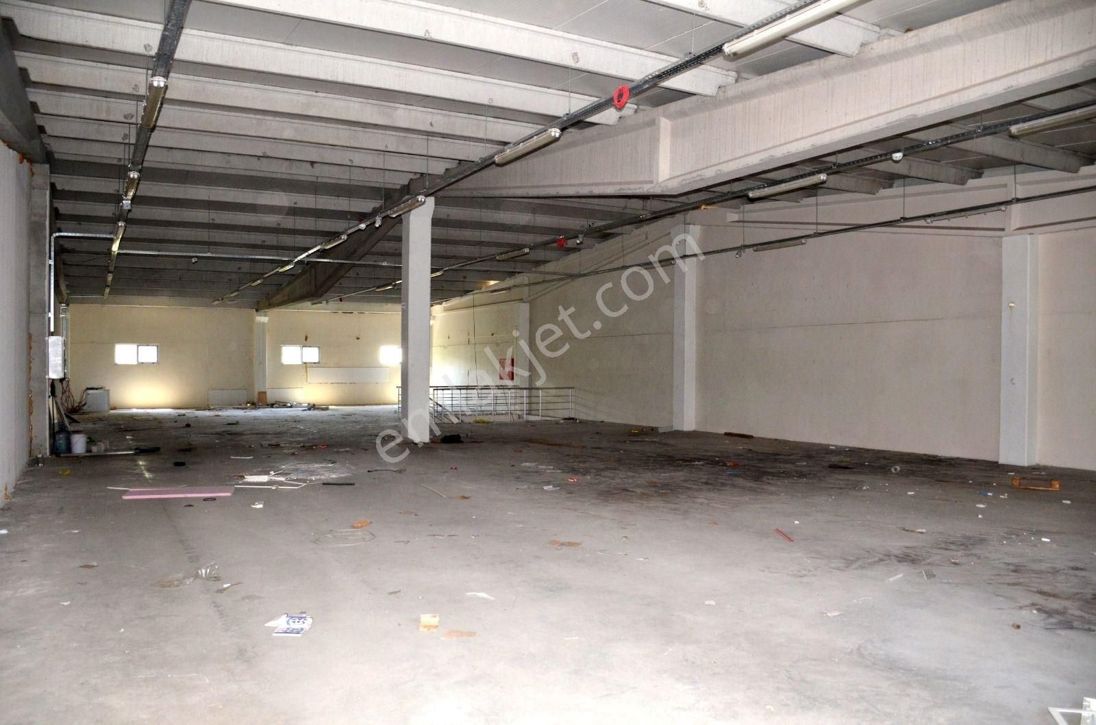 Antalya Döşemealtı Osb 1. Kısım – 2 Katlı, 1000 M² Kiralık Sanayi Dükkanı