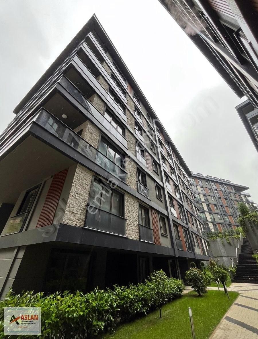 Çengelköy Hasbahçe Evlerinde Fırsat Arakat Daire 3+1/ 166 M2