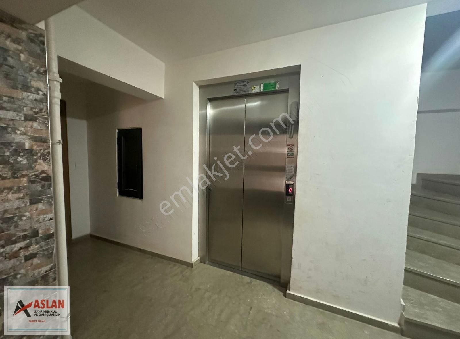 Üsküdar Çengelköyde Mükemel Konum -genç Binada 2+1 Satılık Daire - Görsel 9