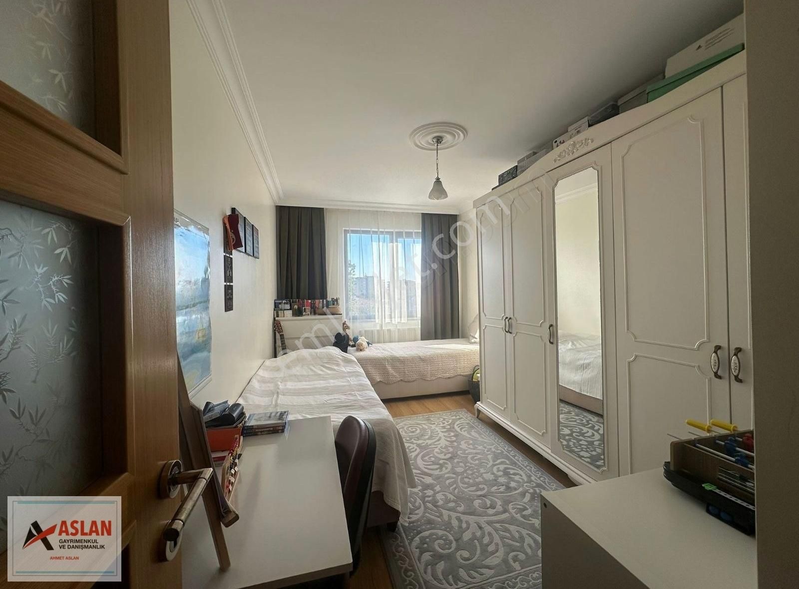 Üsküdar Çengelköyde Mükemel Konum -genç Binada 2+1 Satılık Daire - Görsel 2