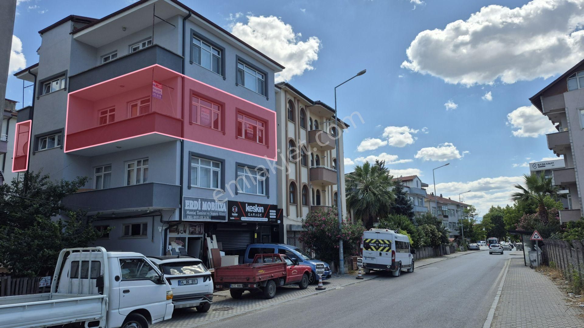 Merkezde-dsi Yanı-içi Yenilenmiş-kullanışlı 4+1 Kiralık Daire