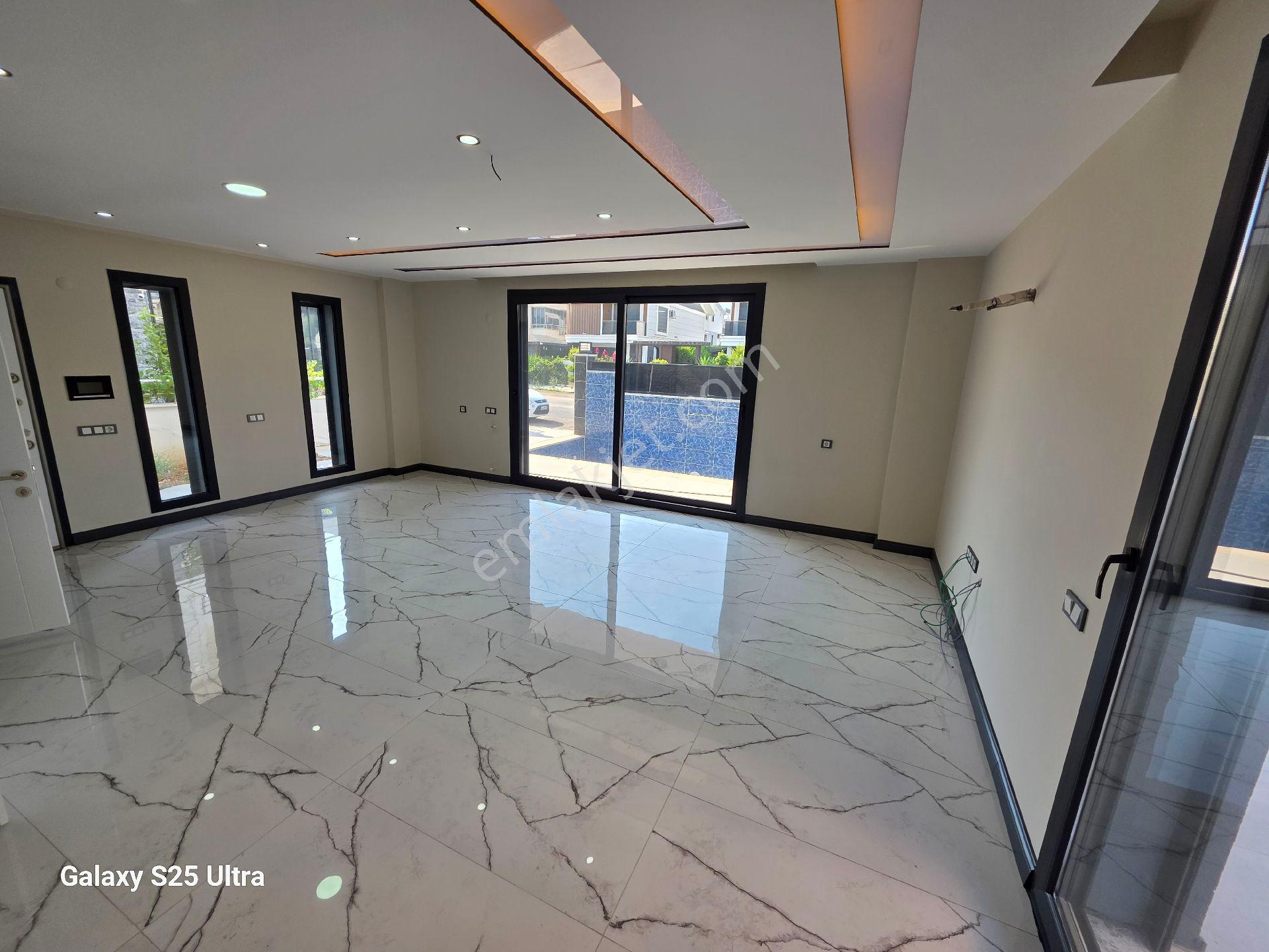 🏡 Aydın Didim Efeler Mahallesinde Satılık Havuzlu Tripleks Villa 💥🏡 - Görsel 7