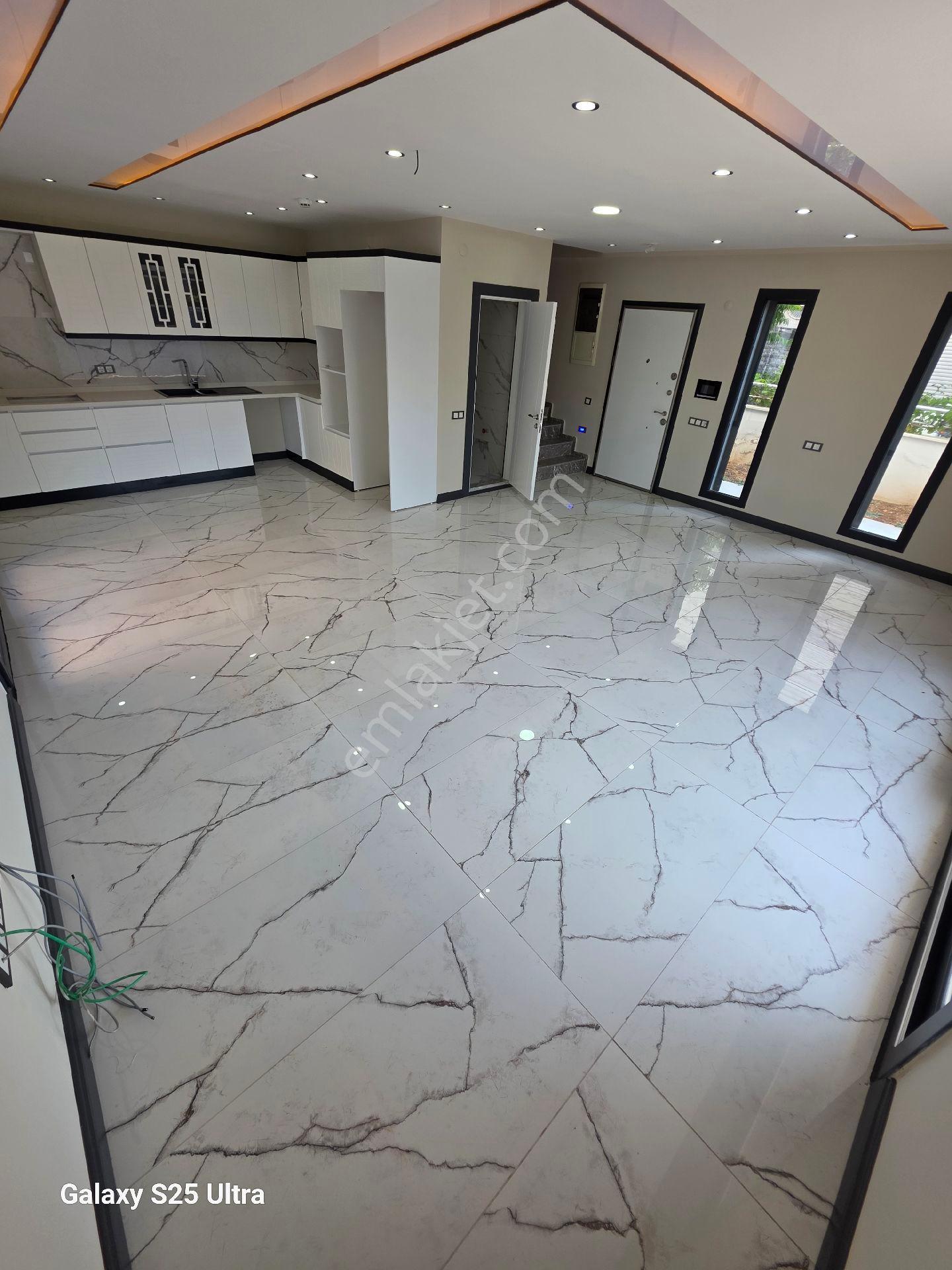🏡 Aydın Didim Efeler Mahallesinde Satılık Havuzlu Tripleks Villa 💥🏡 - Görsel 5