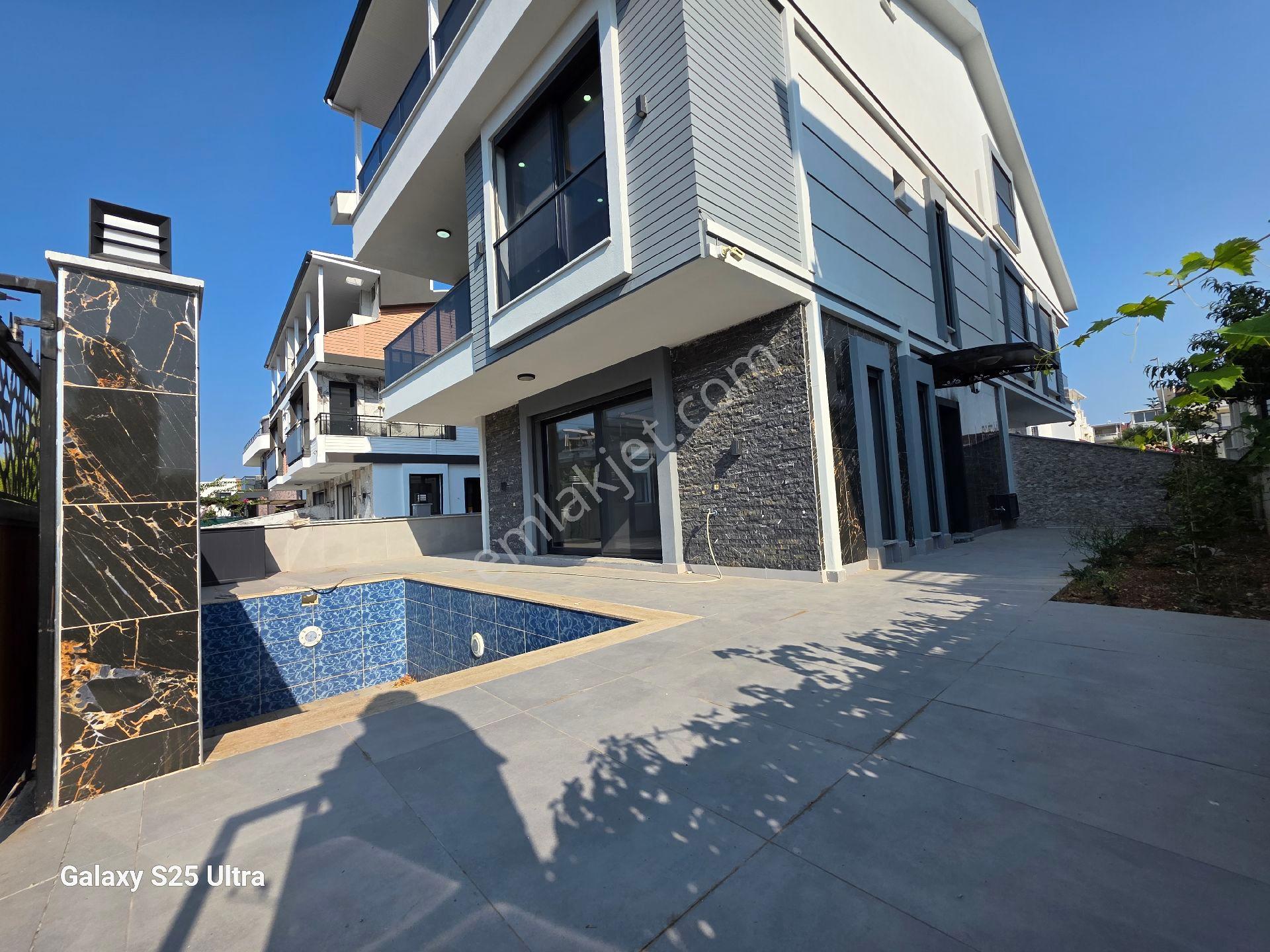 🏡 Aydın Didim Efeler Mahallesinde Satılık Havuzlu Tripleks Villa 💥🏡 - Görsel 3