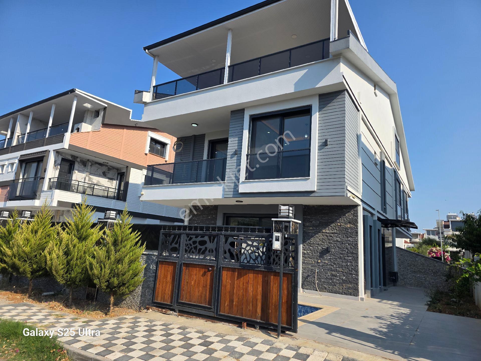 🏡 Aydın Didim Efeler Mahallesinde Satılık Havuzlu Tripleks Villa 💥🏡