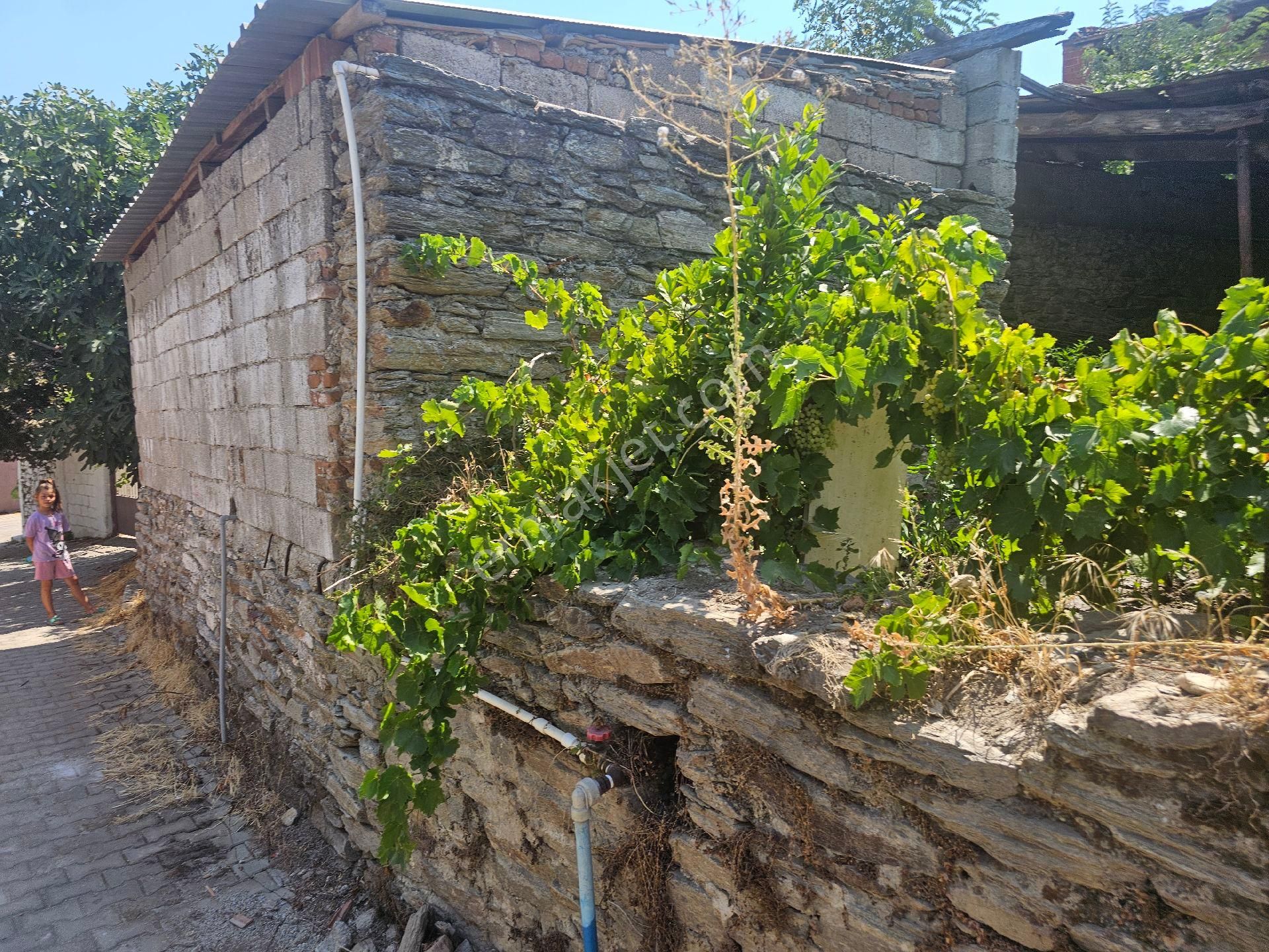 Söke Emlak Ofisisınden Bağarasında Satılık Mustakıl Ev - Görsel 7