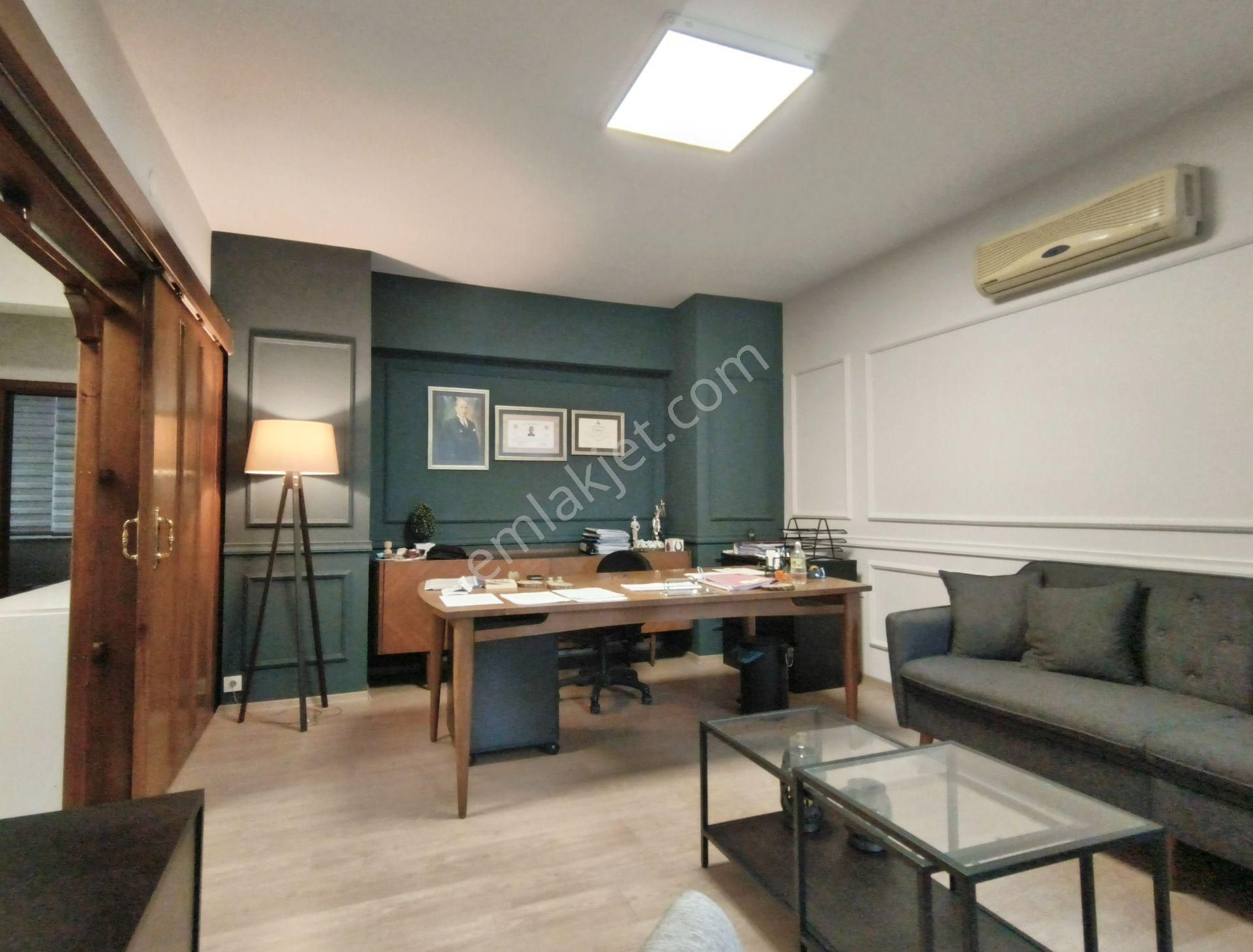 Adliye Yakını Merkezi Konumda Bağımsız Girişli Kiralık 2+1 Ofis