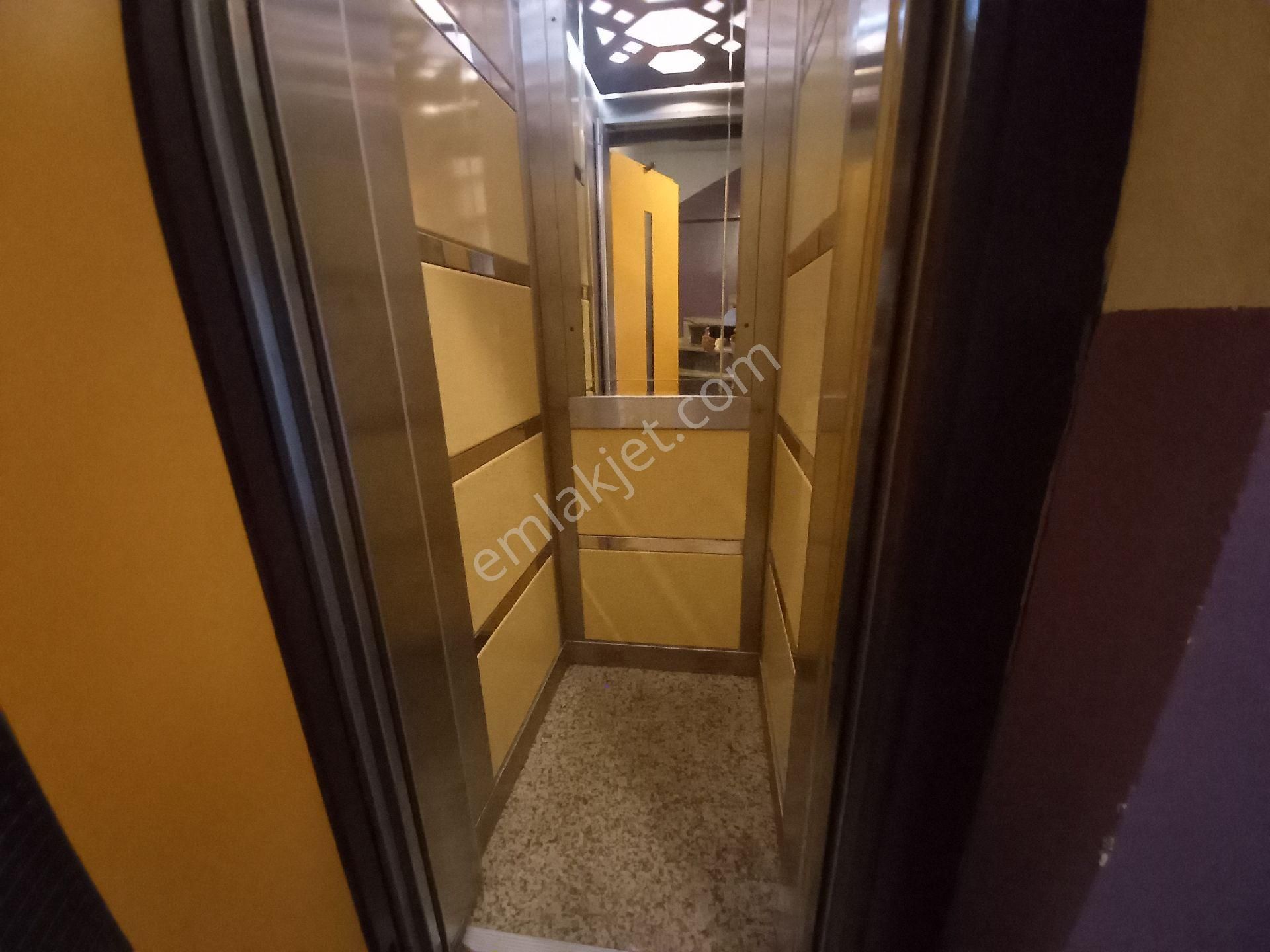 Bahçelievler Yenibosna Zafer Mah Satılık Bahçe Katı Daire 2+1 - Görsel 33