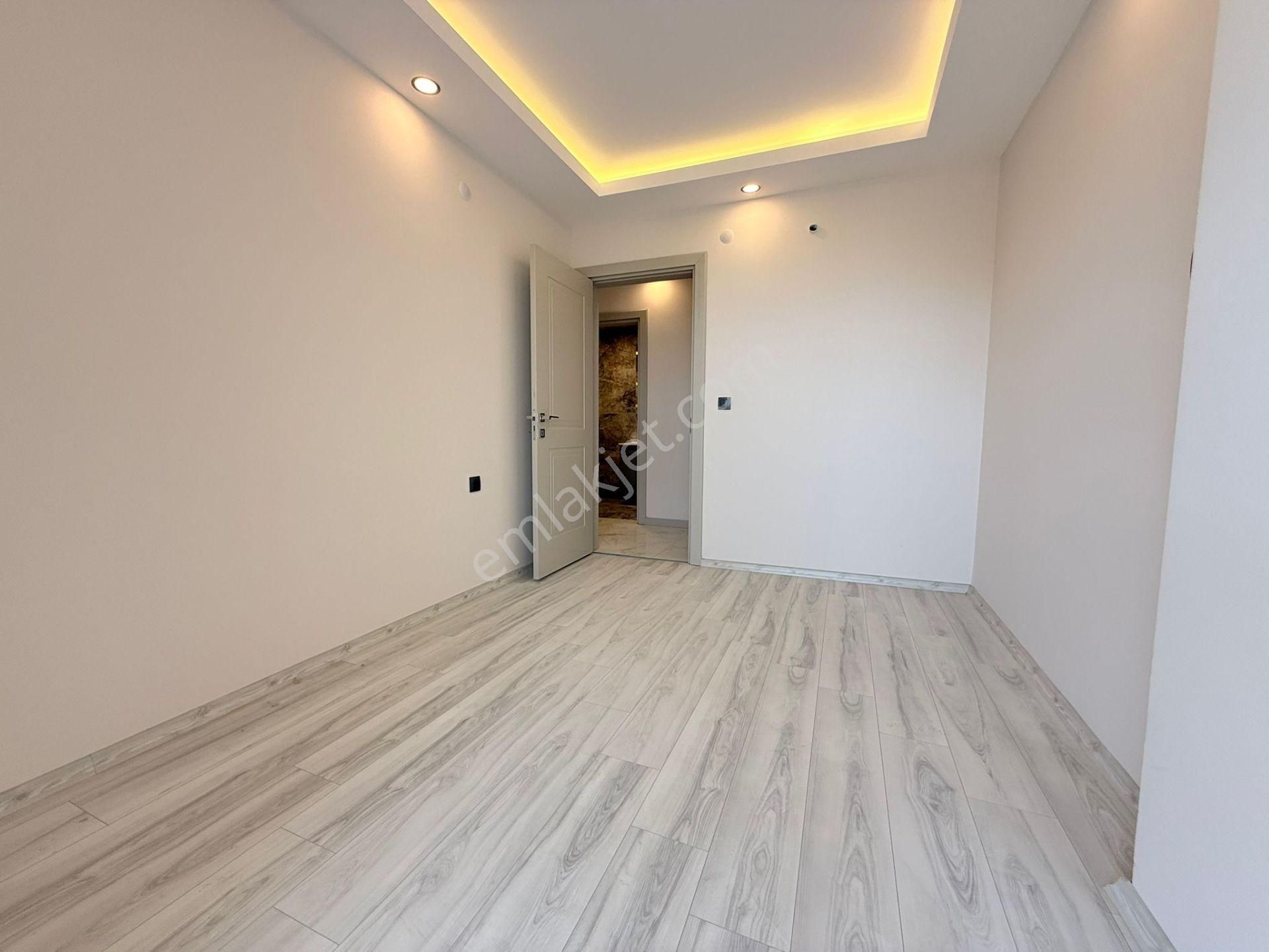 Merkezi Konumlu-manzara-güvenlık-havuz-otopark-bahçe-sosyal Alan-lüx Fırsat Daireler - Görsel 17