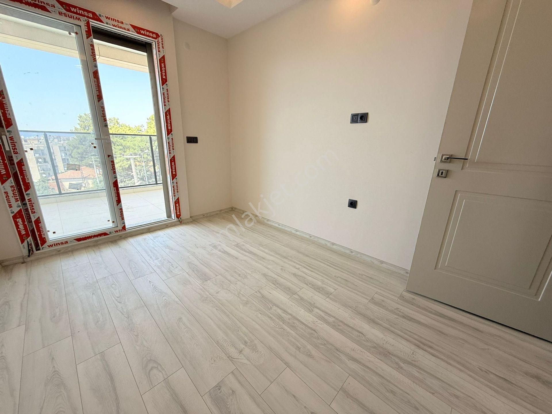 Merkezi Konumlu-manzara-güvenlık-havuz-otopark-bahçe-sosyal Alan-lüx Fırsat Daireler - Görsel 16