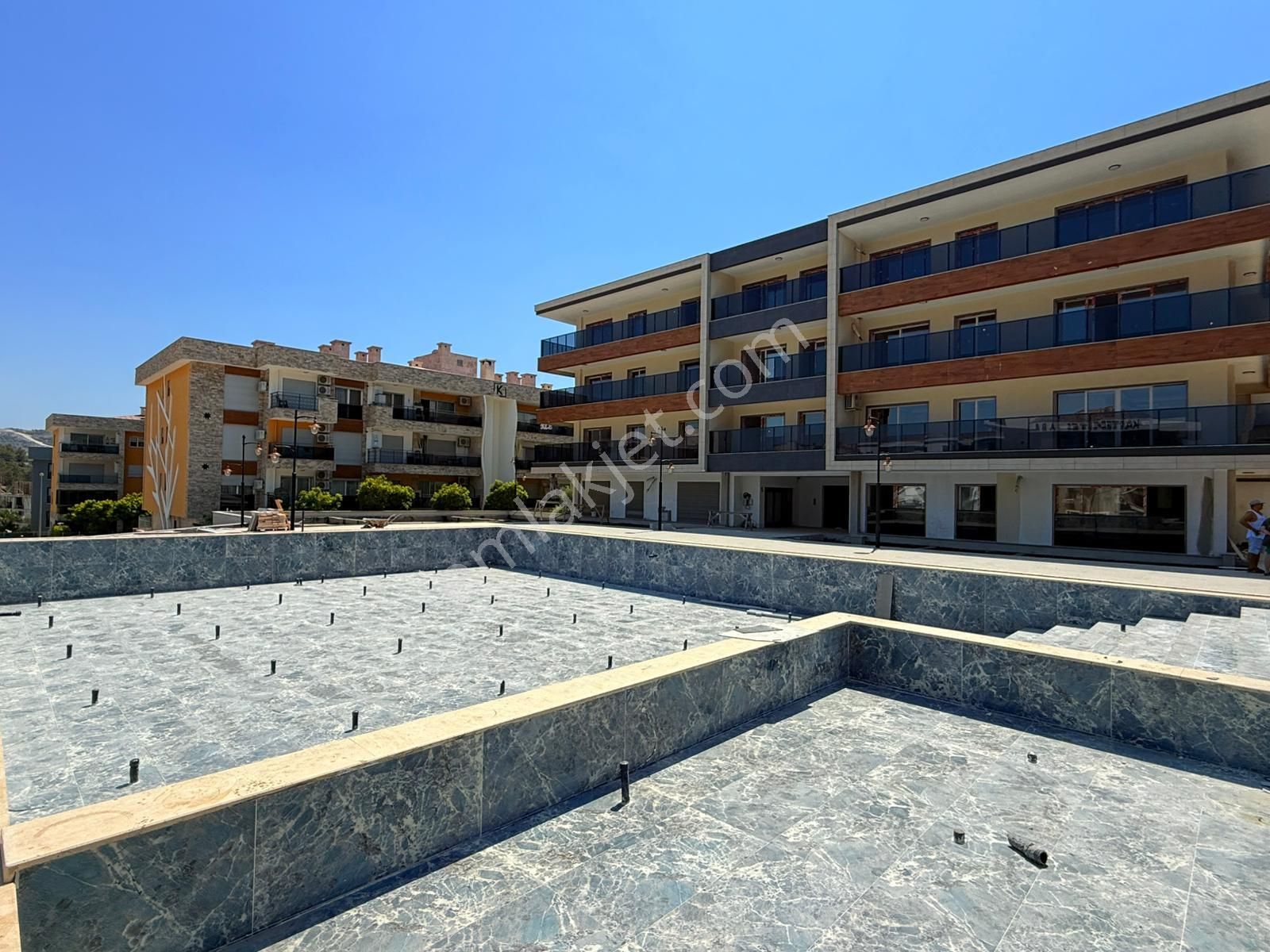 Merkezi Konumlu-manzara-güvenlık-havuz-otopark-bahçe-sosyal Alan-lüx Fırsat Daireler - Görsel 7