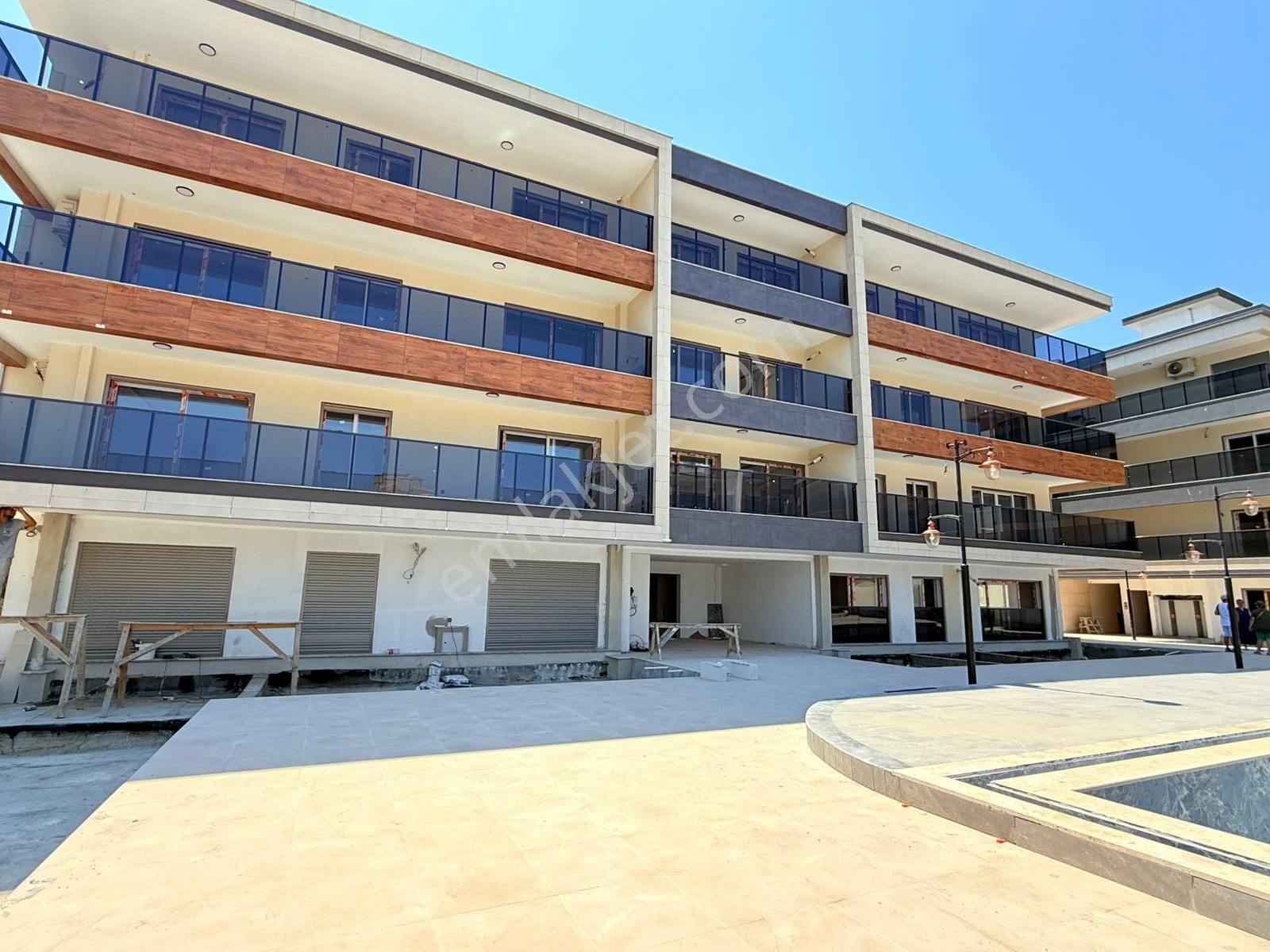 Merkezi Konumlu-manzara-güvenlık-havuz-otopark-bahçe-sosyal Alan-lüx Fırsat Daireler - Görsel 6