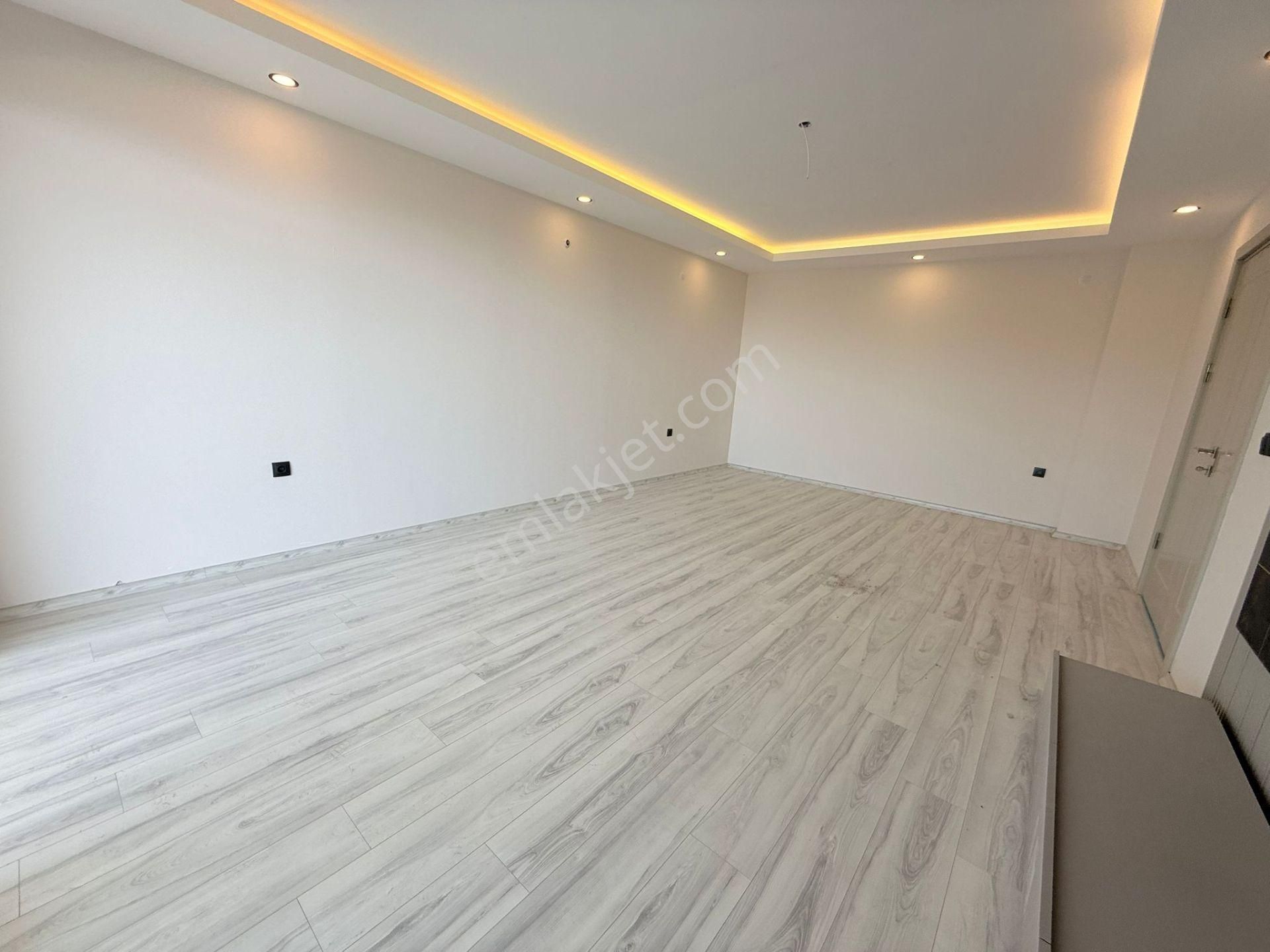 Merkezi Konumlu-manzara-güvenlık-havuz-otopark-bahçe-sosyal Alan-lüx Fırsat Daireler - Görsel 32