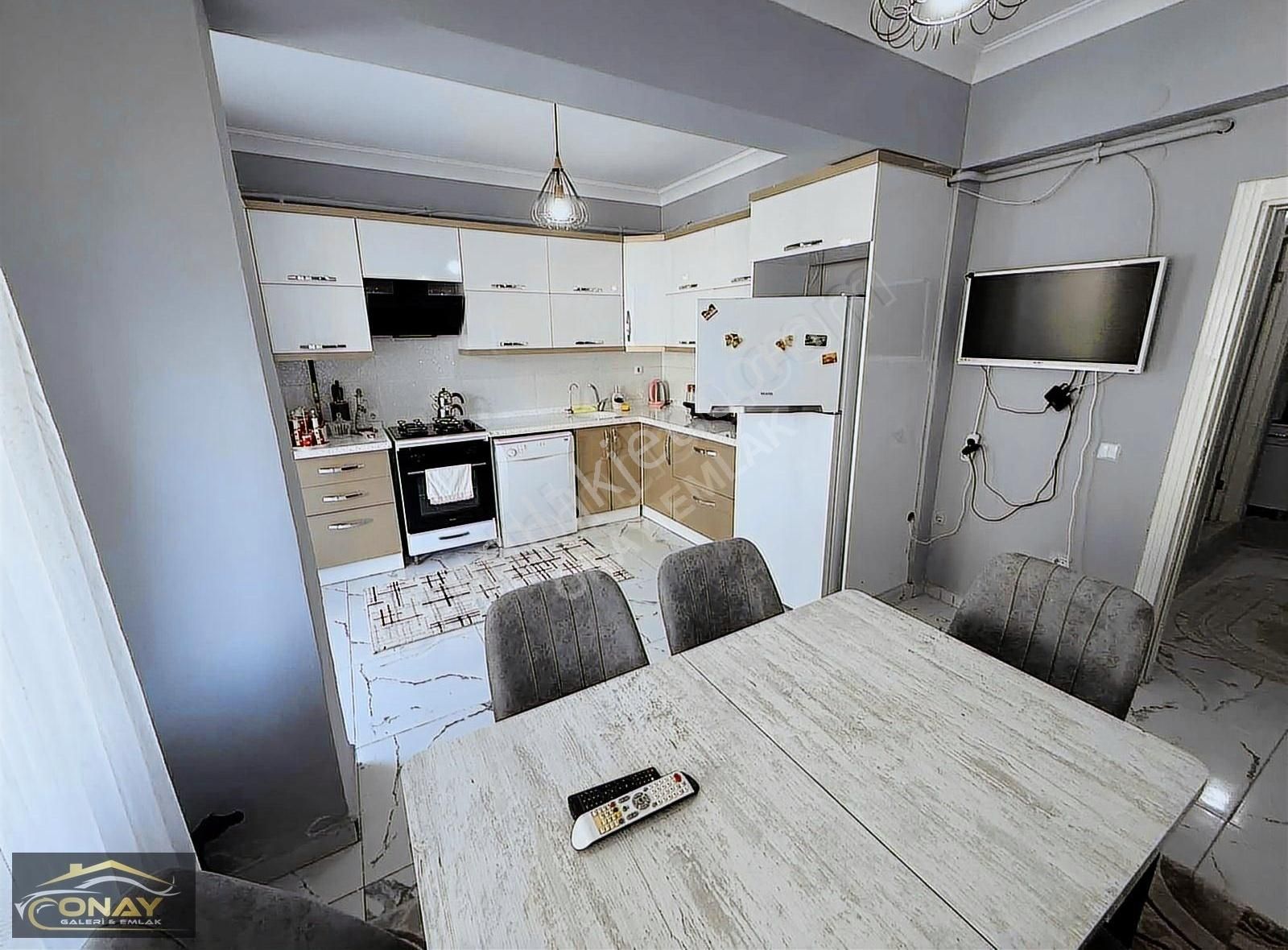 Onay Gayrimenkul' Den Satılık 2+1 Daire