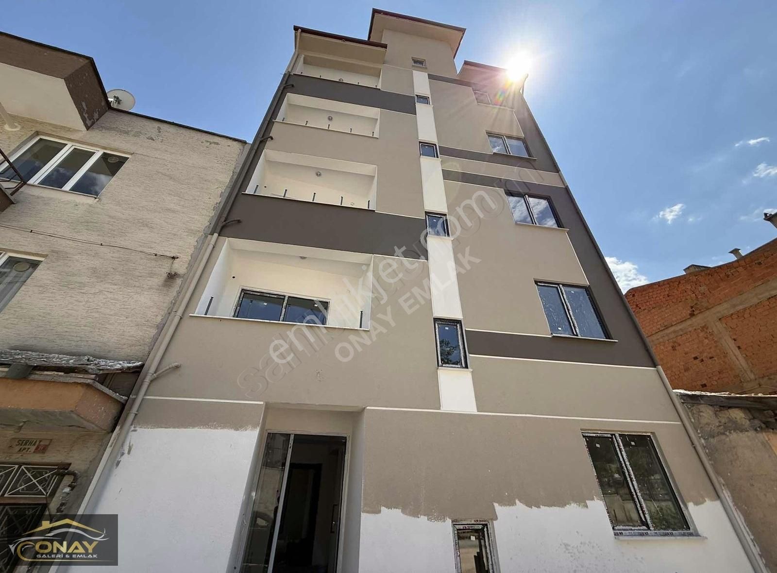 Onay Gayrimenkul' Den 1+1 Sıfır Daire Tapu Masrafı Yok