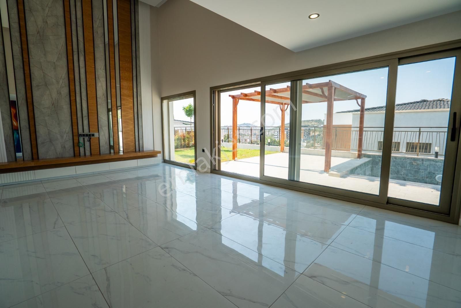 Guvenlık-özel Havuz-bahçe-otopark-merkezi-asansor-sauna-hamam--lüx-akıllı Ev -tamamı Müstakıl - Görsel 9