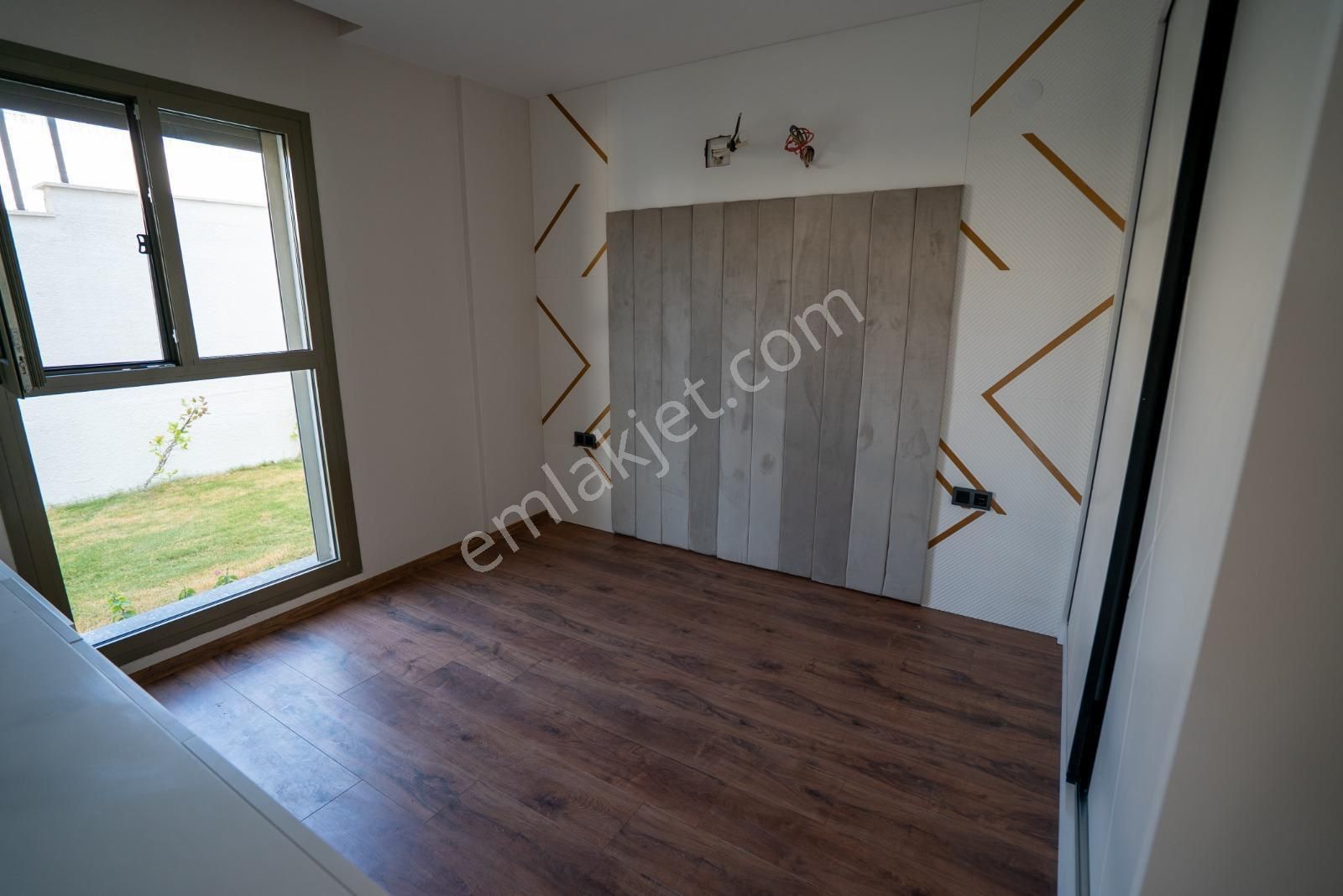 Guvenlık-özel Havuz-bahçe-otopark-merkezi-asansor-sauna-hamam--lüx-akıllı Ev -tamamı Müstakıl - Görsel 17