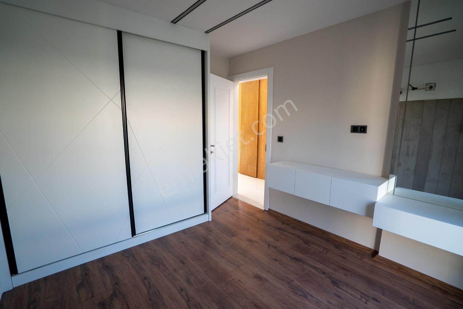 Guvenlık-özel Havuz-bahçe-otopark-merkezi-asansor-sauna-hamam--lüx-akıllı Ev -tamamı Müstakıl - Görsel 16