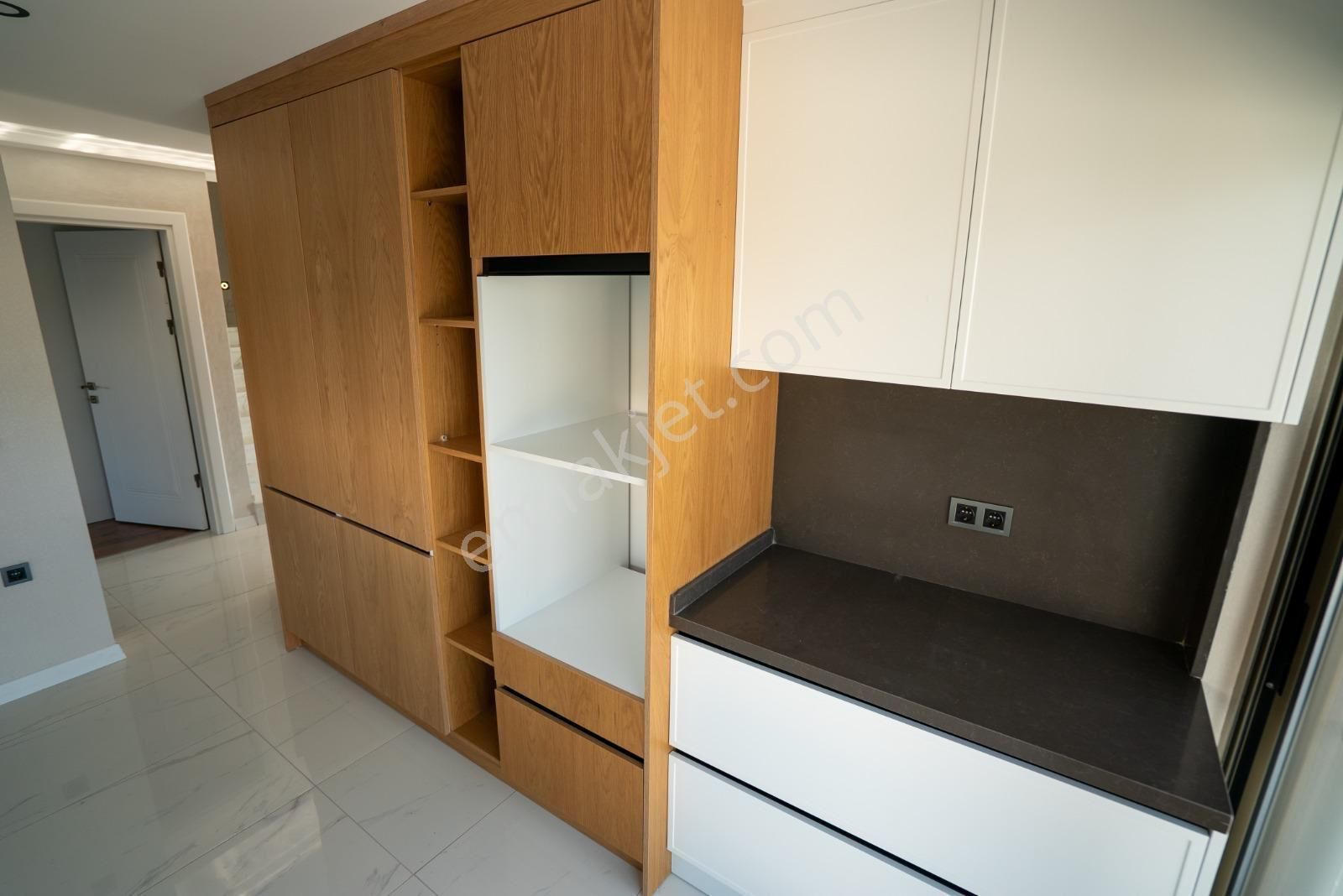 Guvenlık-özel Havuz-bahçe-otopark-merkezi-asansor-sauna-hamam--lüx-akıllı Ev -tamamı Müstakıl - Görsel 18