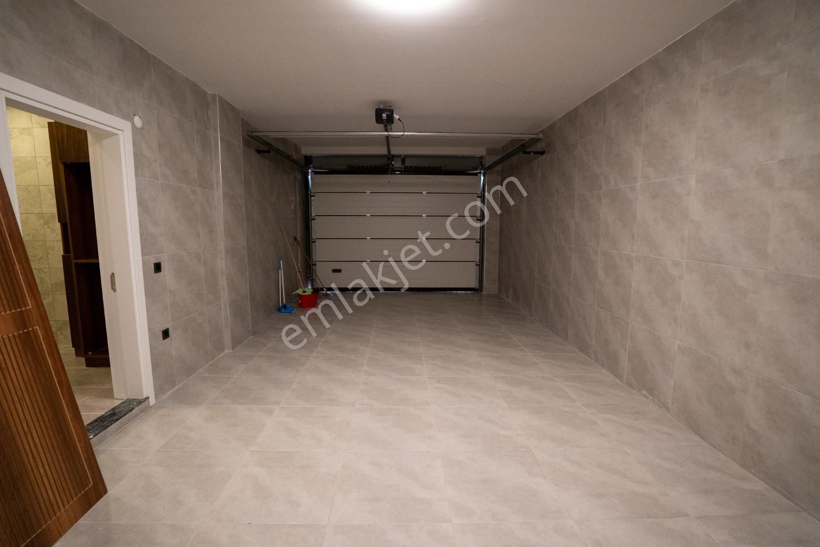 Guvenlık-özel Havuz-bahçe-otopark-merkezi-asansor-sauna-hamam--lüx-akıllı Ev -tamamı Müstakıl - Görsel 34