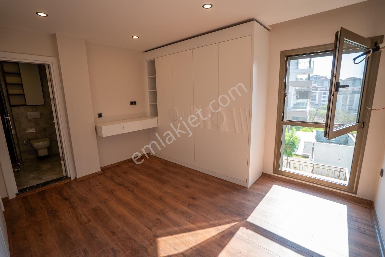 Guvenlık-özel Havuz-bahçe-otopark-merkezi-asansor-sauna-hamam--lüx-akıllı Ev -tamamı Müstakıl - Görsel 20