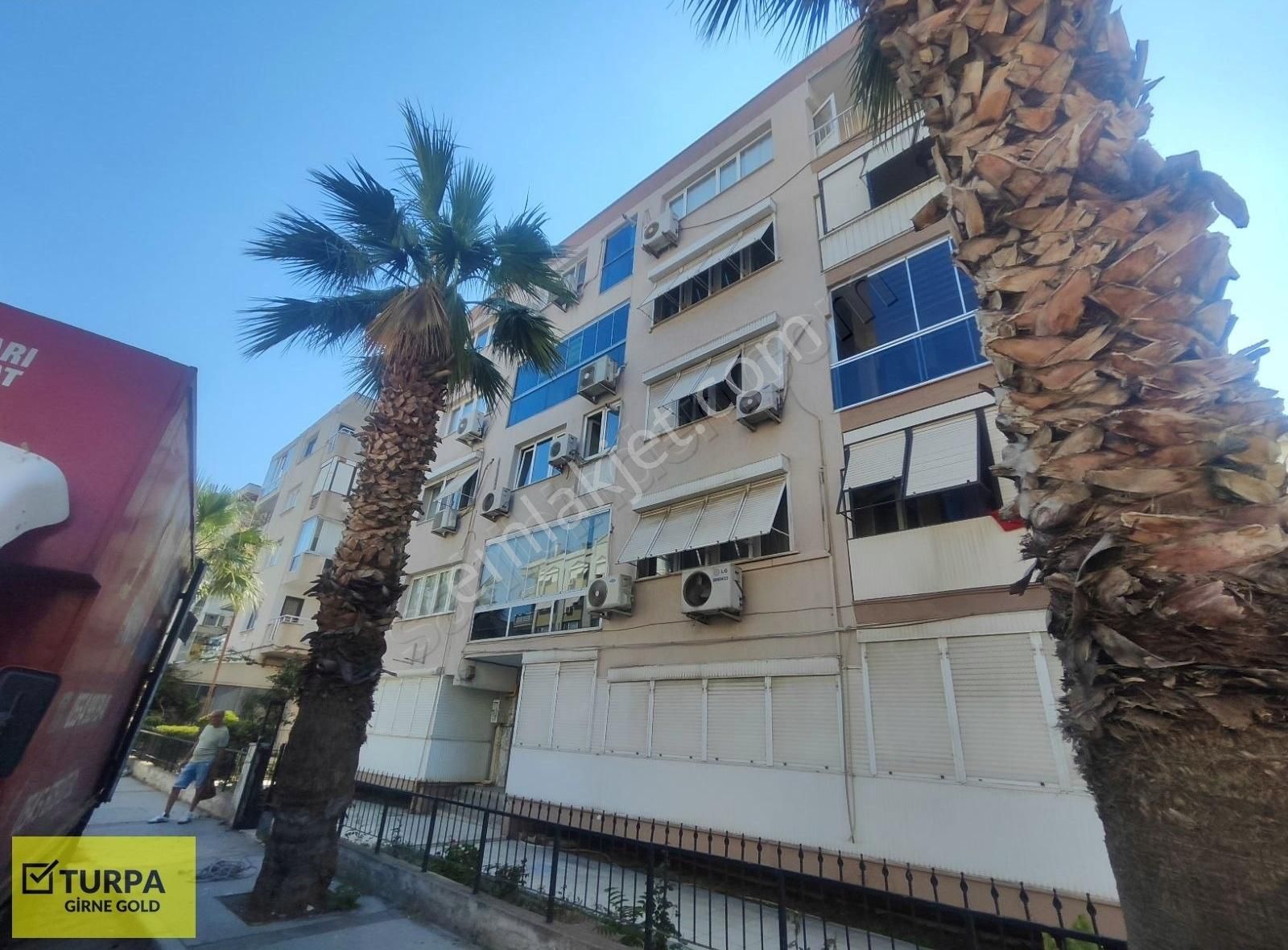 Karşıyaka Rüştü Şardağ Caddesin De Kiralık 3+1 Dublex Dairemiz