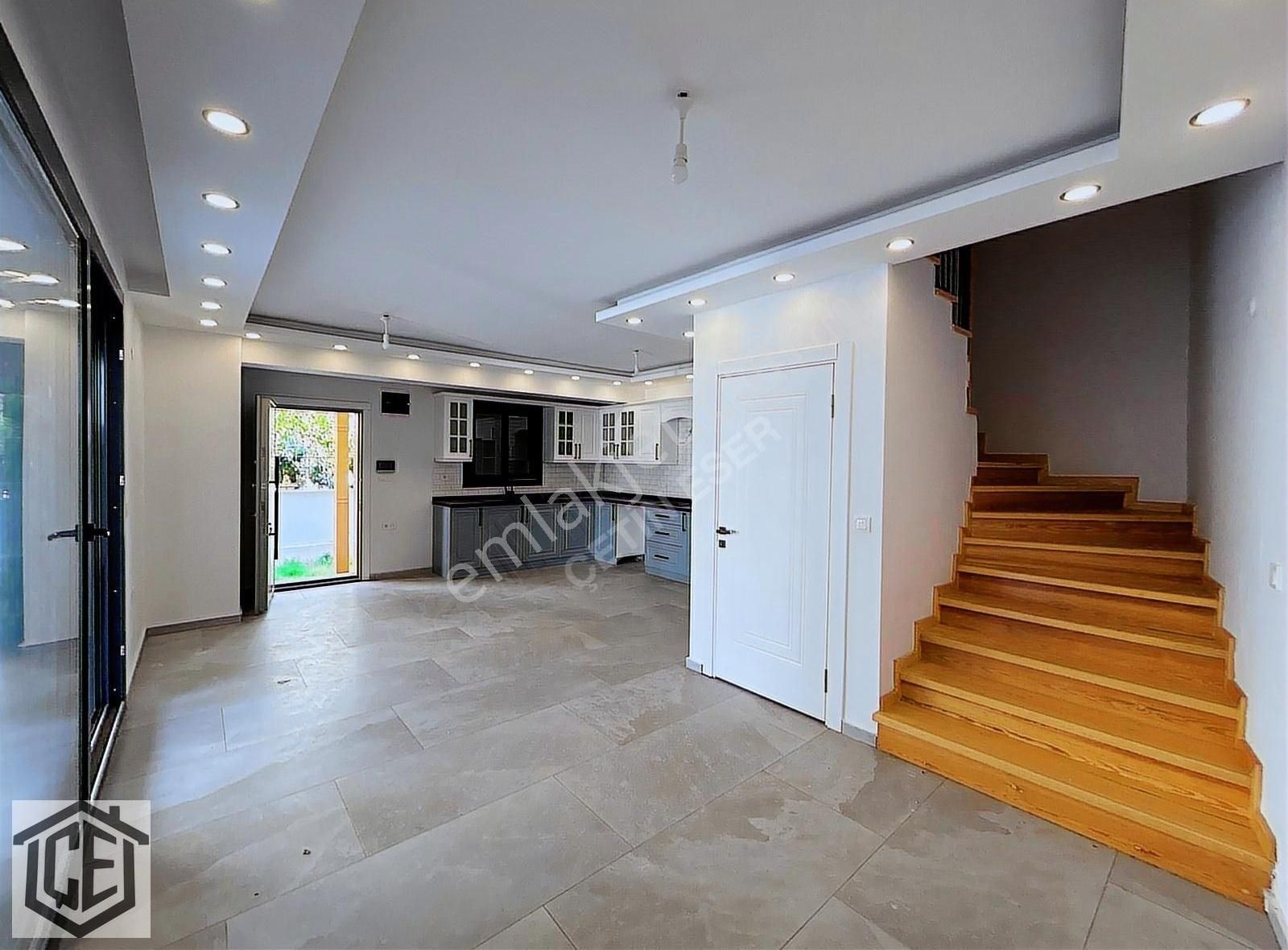 Özdere'de Park Ve Orman Manzaralı Teraslı Lüks Villa - Görsel 10