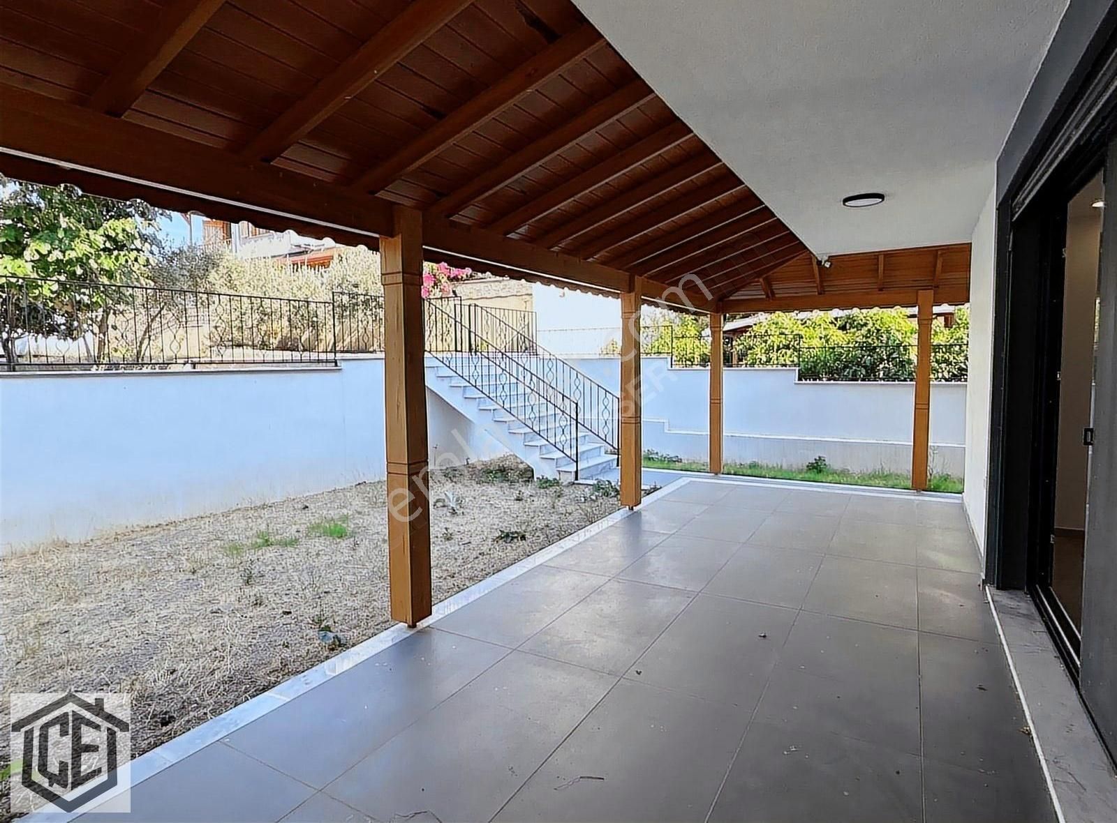 Özdere'de Park Ve Orman Manzaralı Teraslı Lüks Villa - Görsel 8