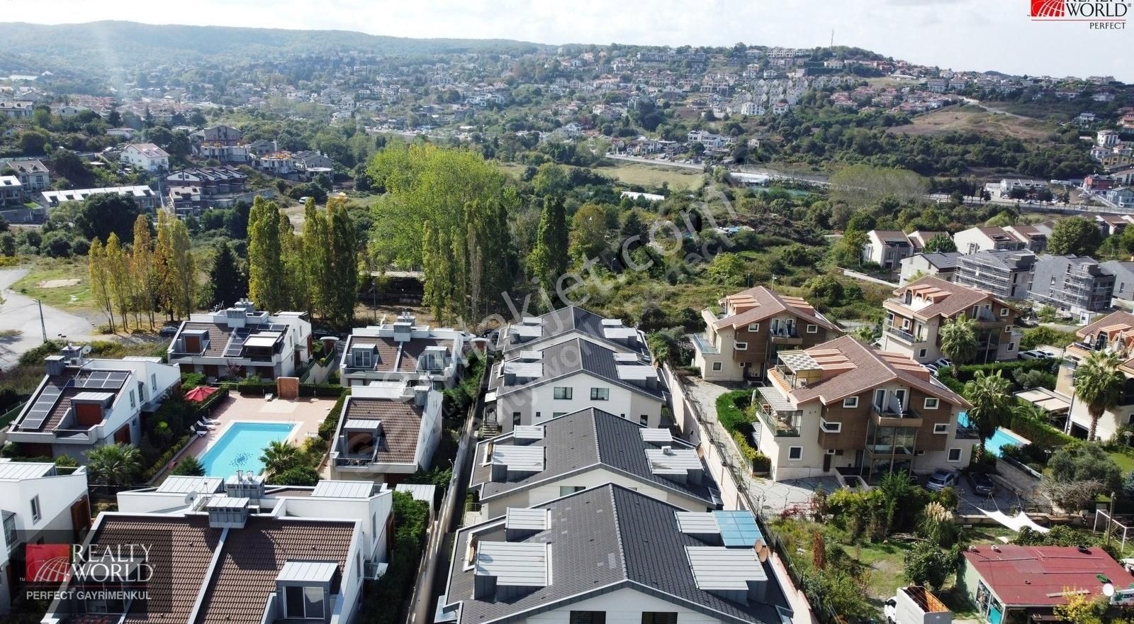 *rw Perfect*zekeriyaköy İlköğretime Yakın Kiralık 5+1 İkiz Villa