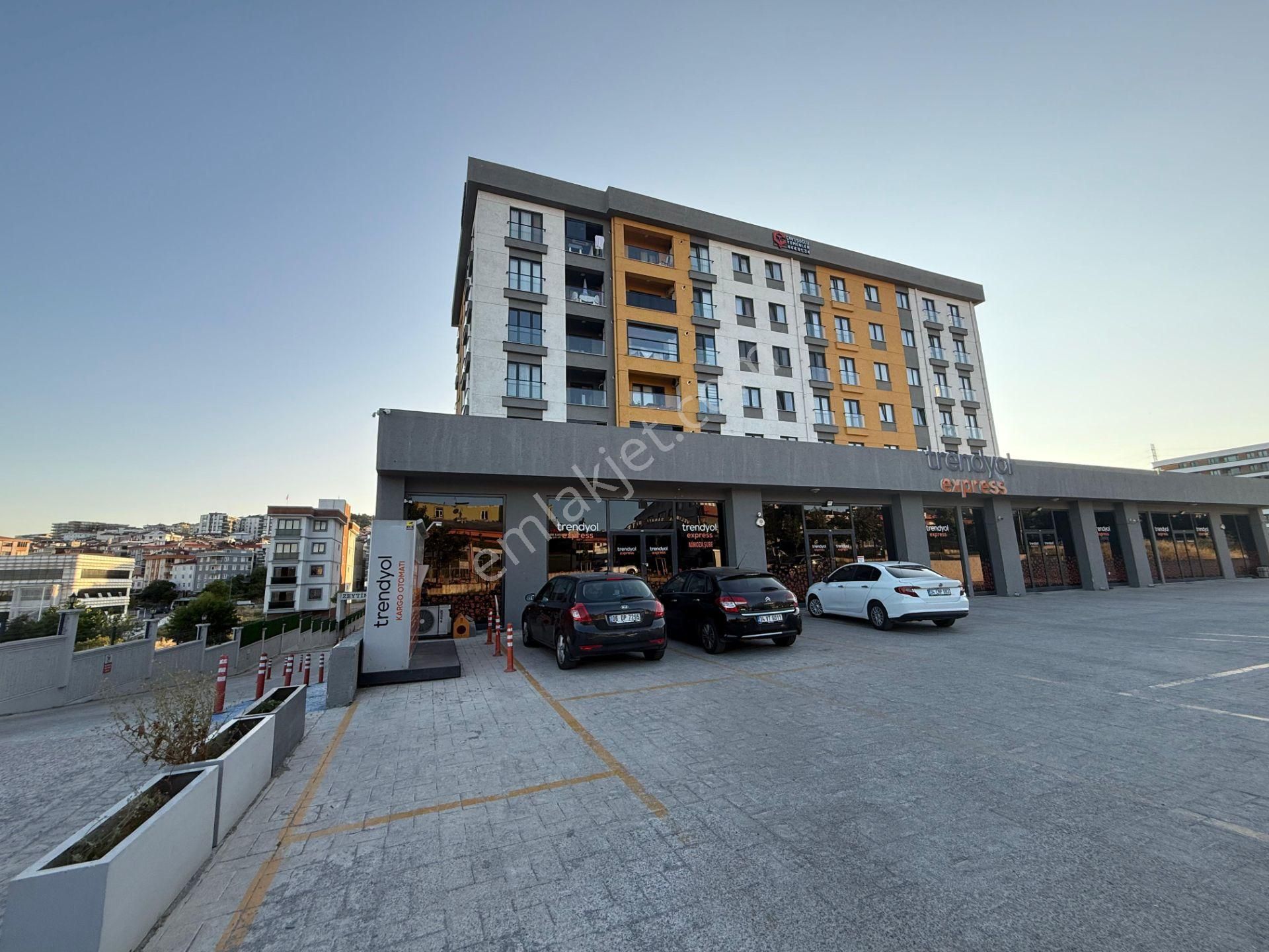 Fırsat ! Pendik Velibaba Mah. Zeytindalı Sitesi Satılık 2+1 Daire