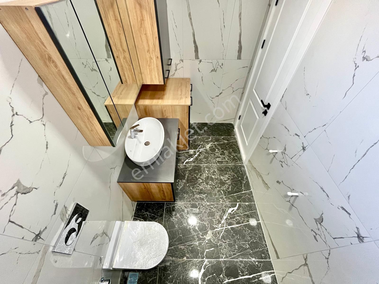 Gümüşden Geniş Bahçeli Ultra Lüx Tasarımlı Sıfır 3+1 Müstakil Ev - Görsel 24