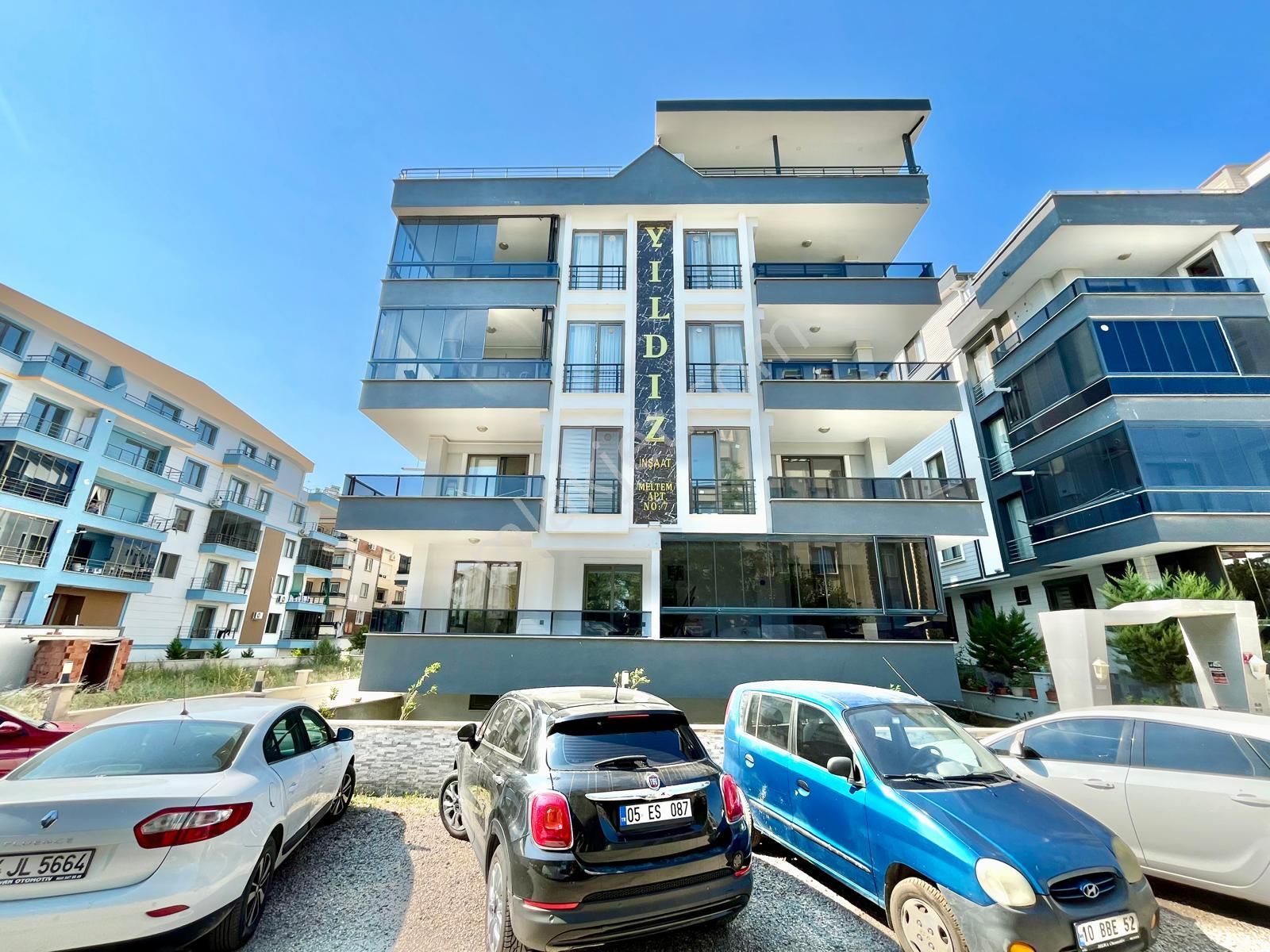 Gümüş'den Akçayda Kapalı Otoparklı Ayrı Mutfaklı Geniş 2+1 Daire