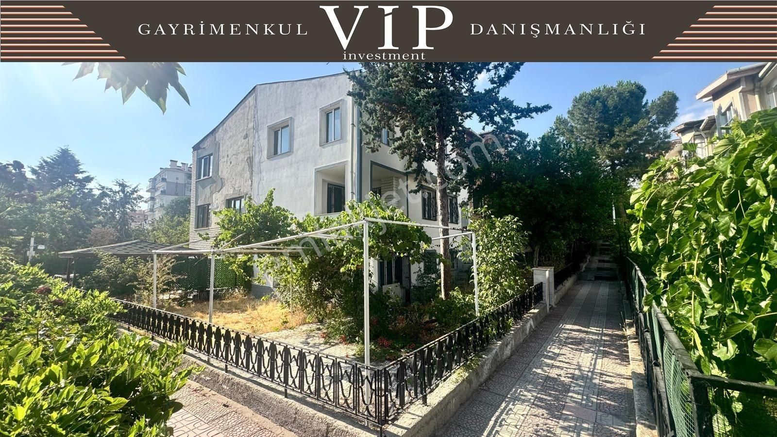 Batıkent İnönü'de Geniş Peyzajlı 3+2 Satılık Köşe Müstakil