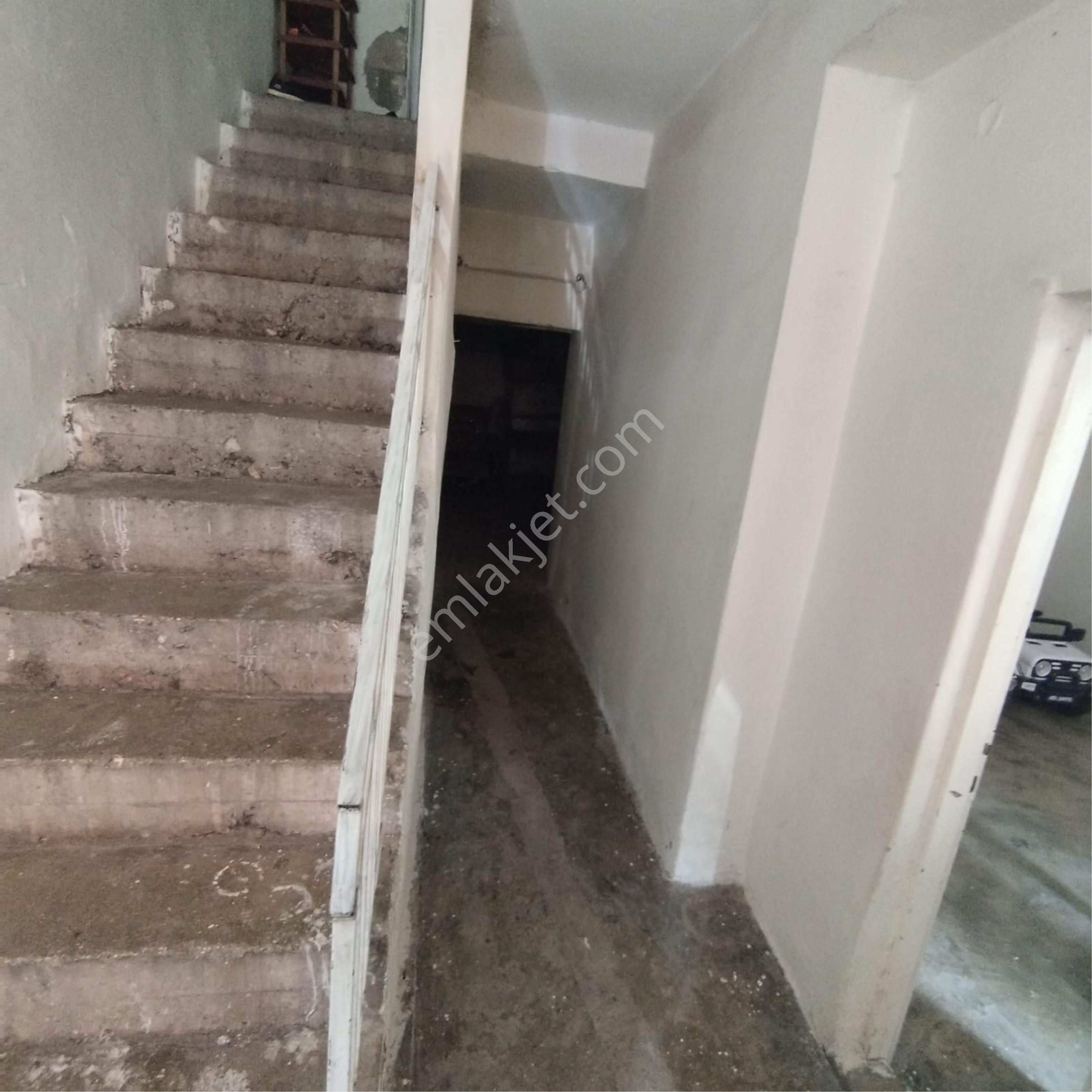 Ünaldı Mahallesı 2 Katlı Satılık Müstakil Ev - Görsel 11