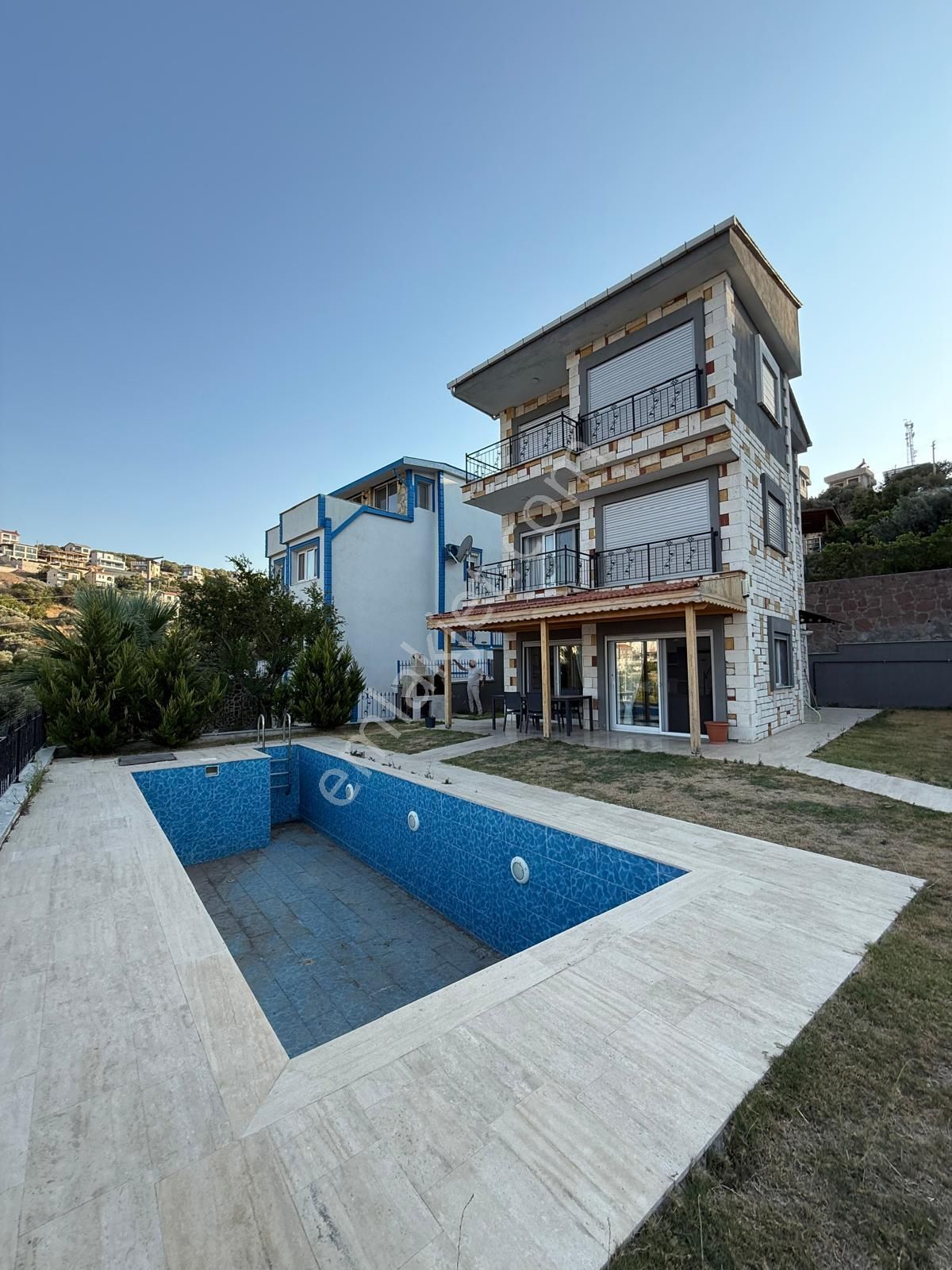 Kesintisiz Deniz Manzaralı Lüks Villa -eşyalı Havuzlu - 5+1
