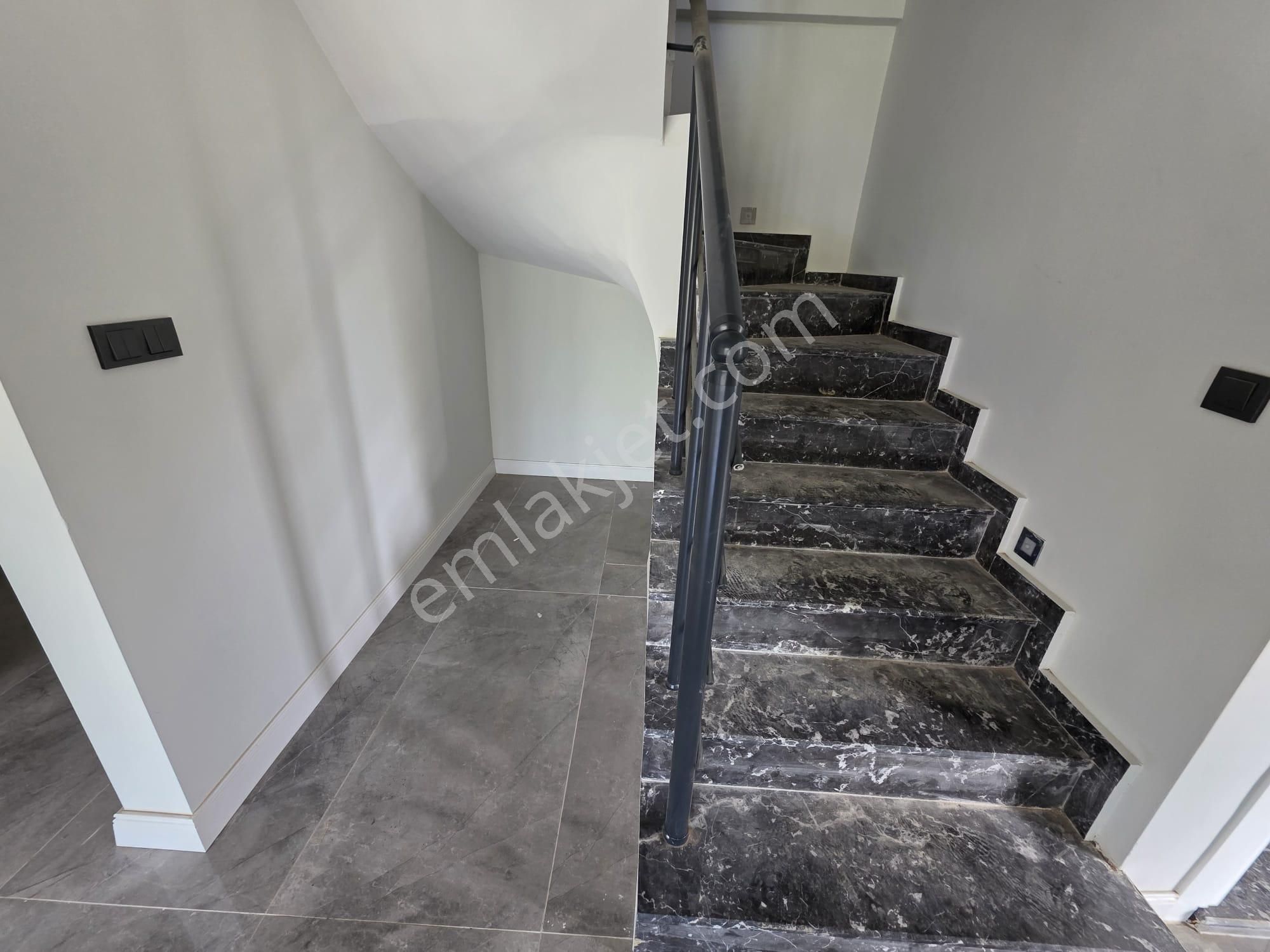 Irmaksudan Altınoluk Da Doğanın İçinde Şık Tasarım 3+1 İkiz Villa - Görsel 17