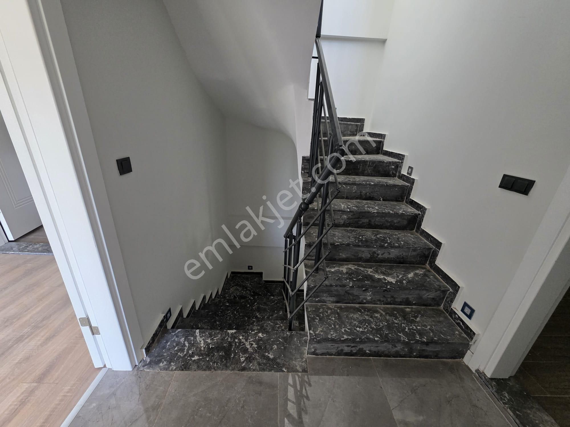 Irmaksudan Altınoluk Da Doğanın İçinde Şık Tasarım 3+1 İkiz Villa - Görsel 5