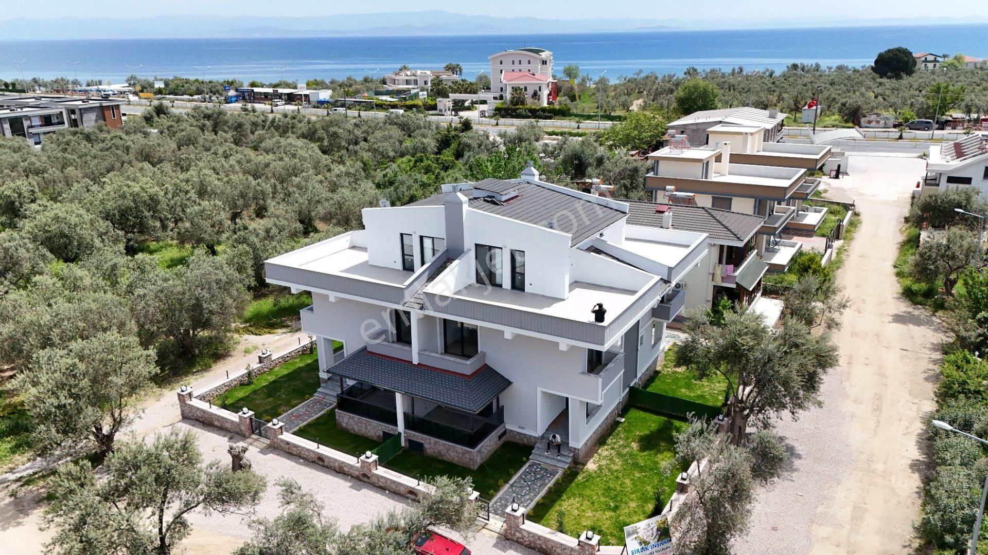 Irmaksudan Altınoluk Da Doğanın İçinde Şık Tasarım 3+1 İkiz Villa