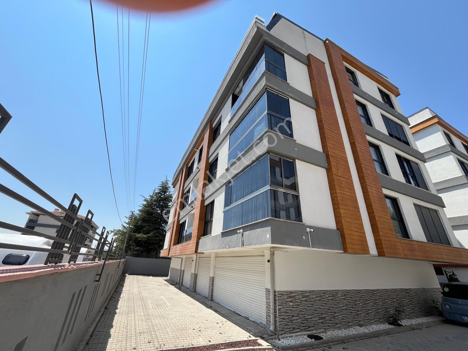 Century21 Vizyon'dan Ertuğrulgazi Beşevlerde Satılık 3+1 Daire